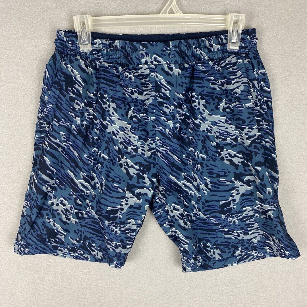 Lululemon Shorts 7” Waves Abstract LM7AYUS Swimming Trunks Men’s Size Small