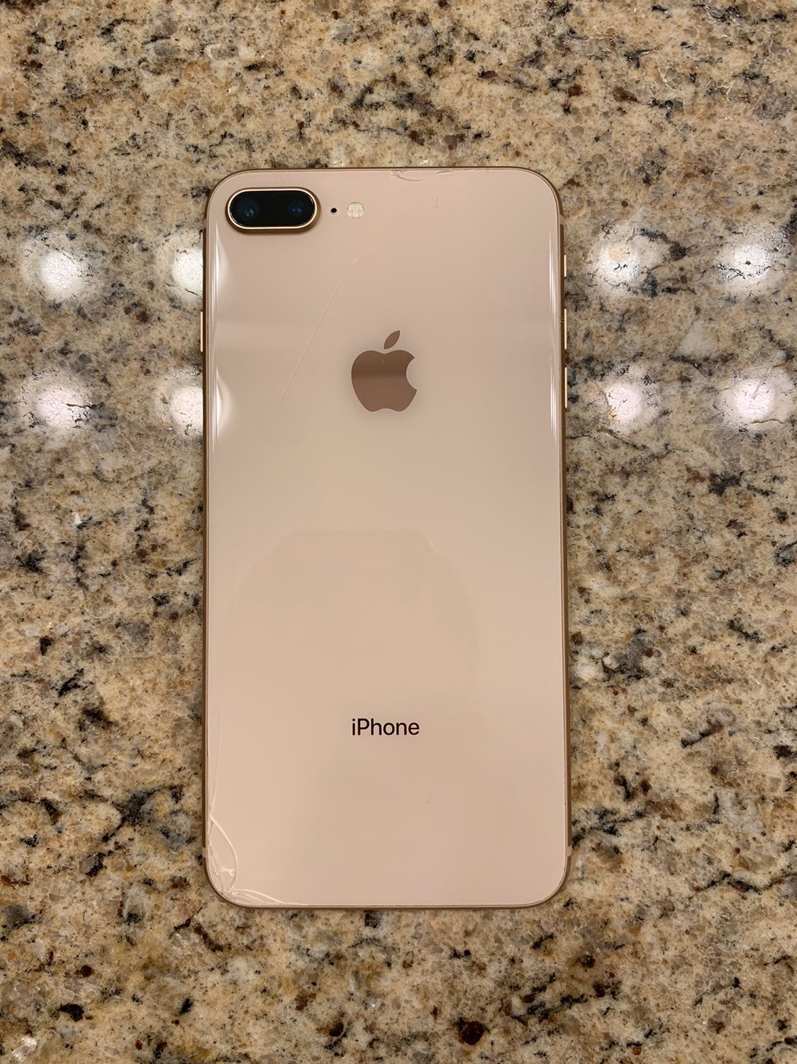 iPhone 8 Plus Gold 64 GB Unlocked