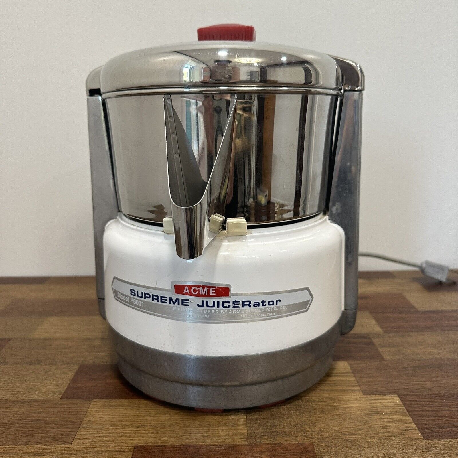 ACME Supreme Juicerator Model 6001 USA Retro Heavy Duty Juicer USA Manual Filter