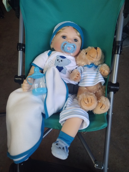 Real Life Baby Dolls Lifelike Baby Doll 22 inch Realistic Newborn baby doll.