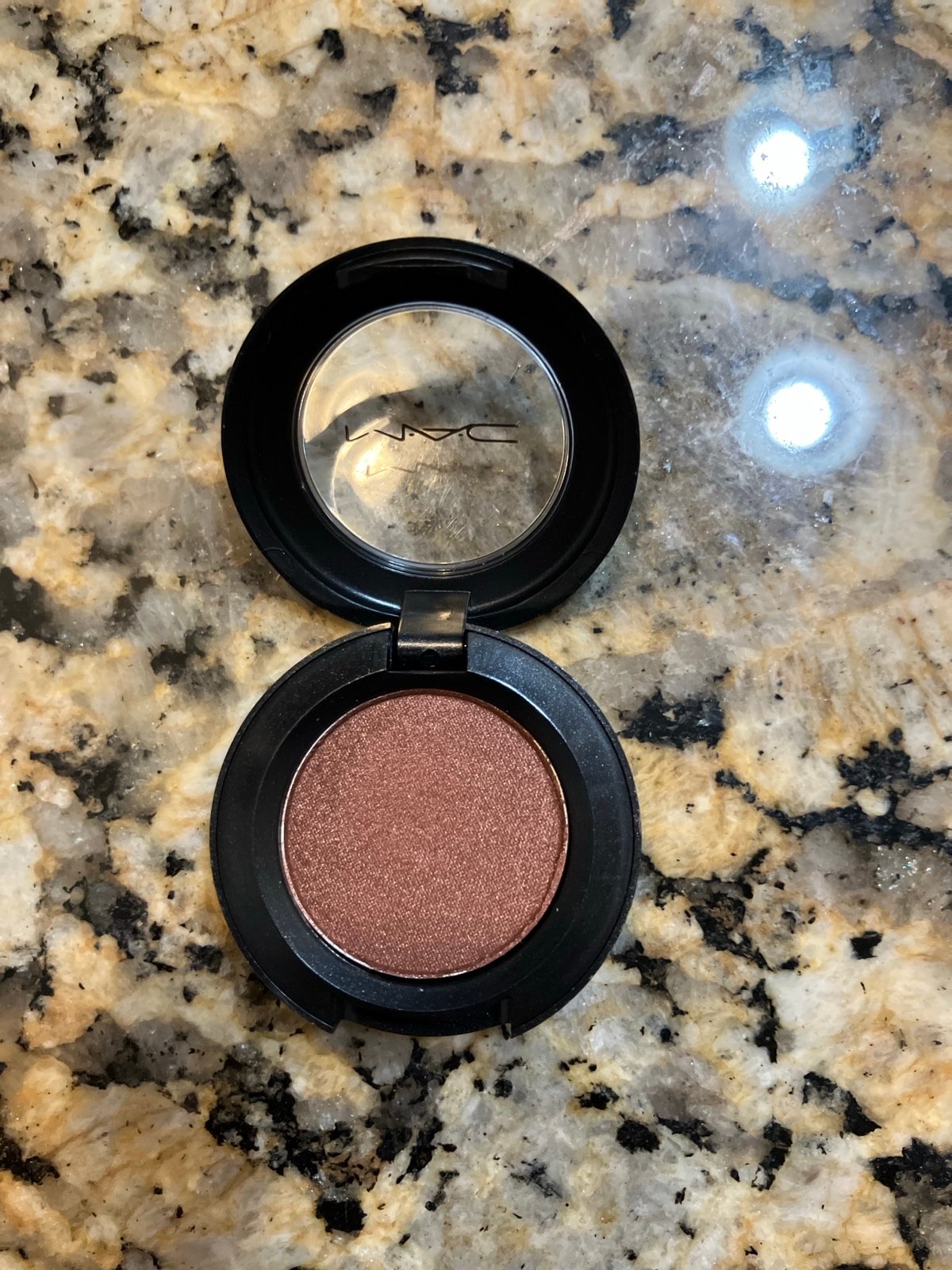 Rare MAC Eyeshadow in Deep Fixation - Discontinued Limited Edition - Must-Have