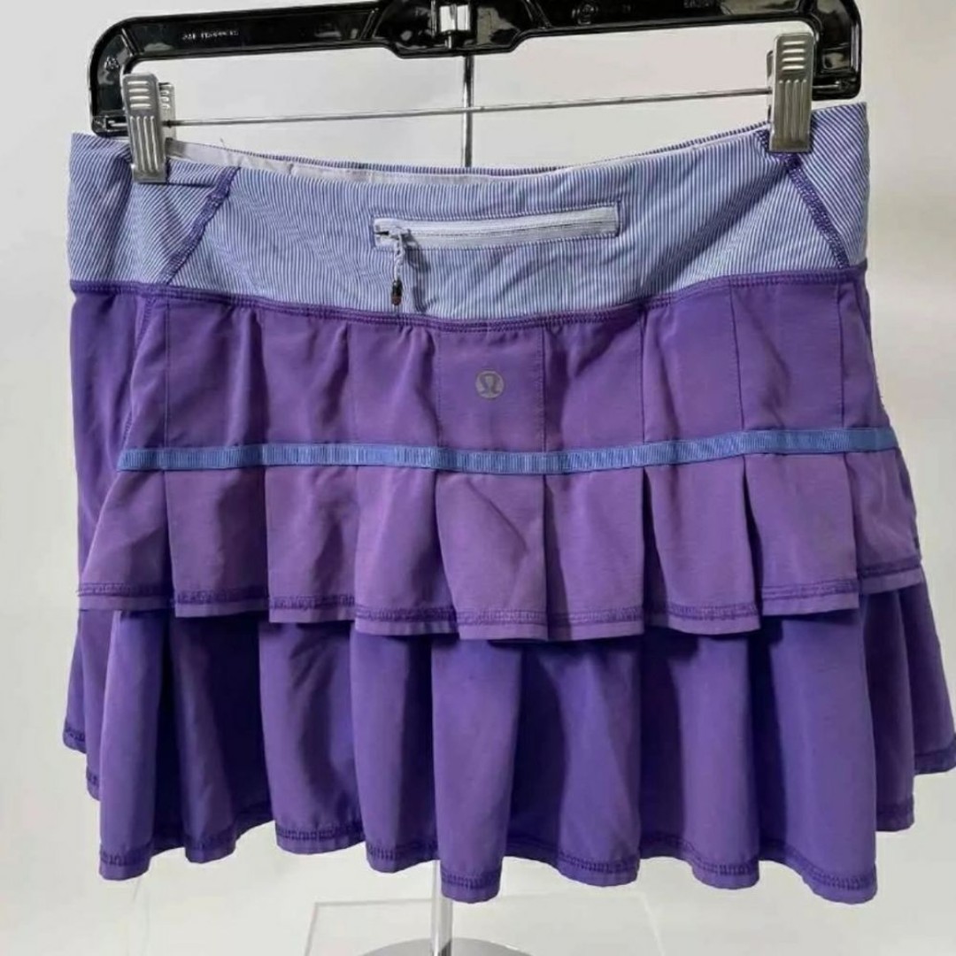 Lululemon Women's Ruffle Pleated Athletic Purple Skorts Skirt - Size 6