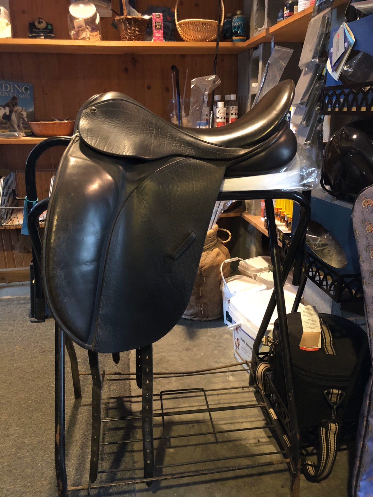 17.5 County Connection Dressage Saddle