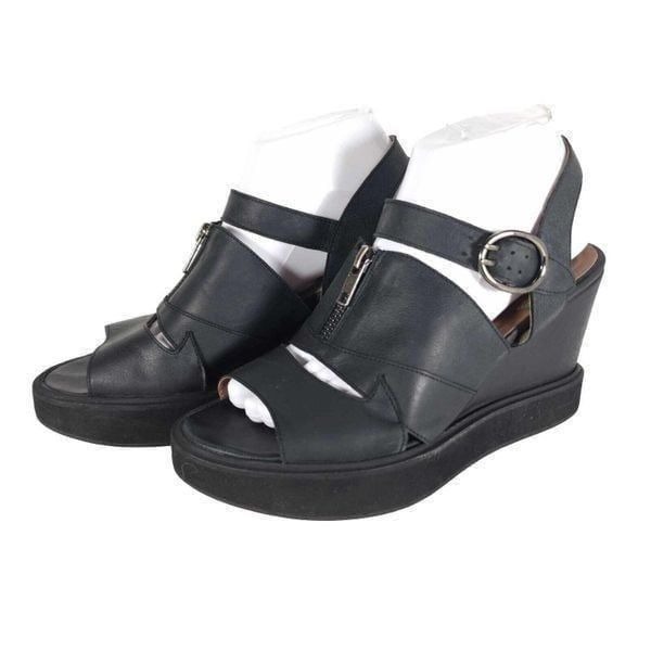 Free People Women's One Up US 7,5 EU38 Black Leather Front Zip Wedge Sandals