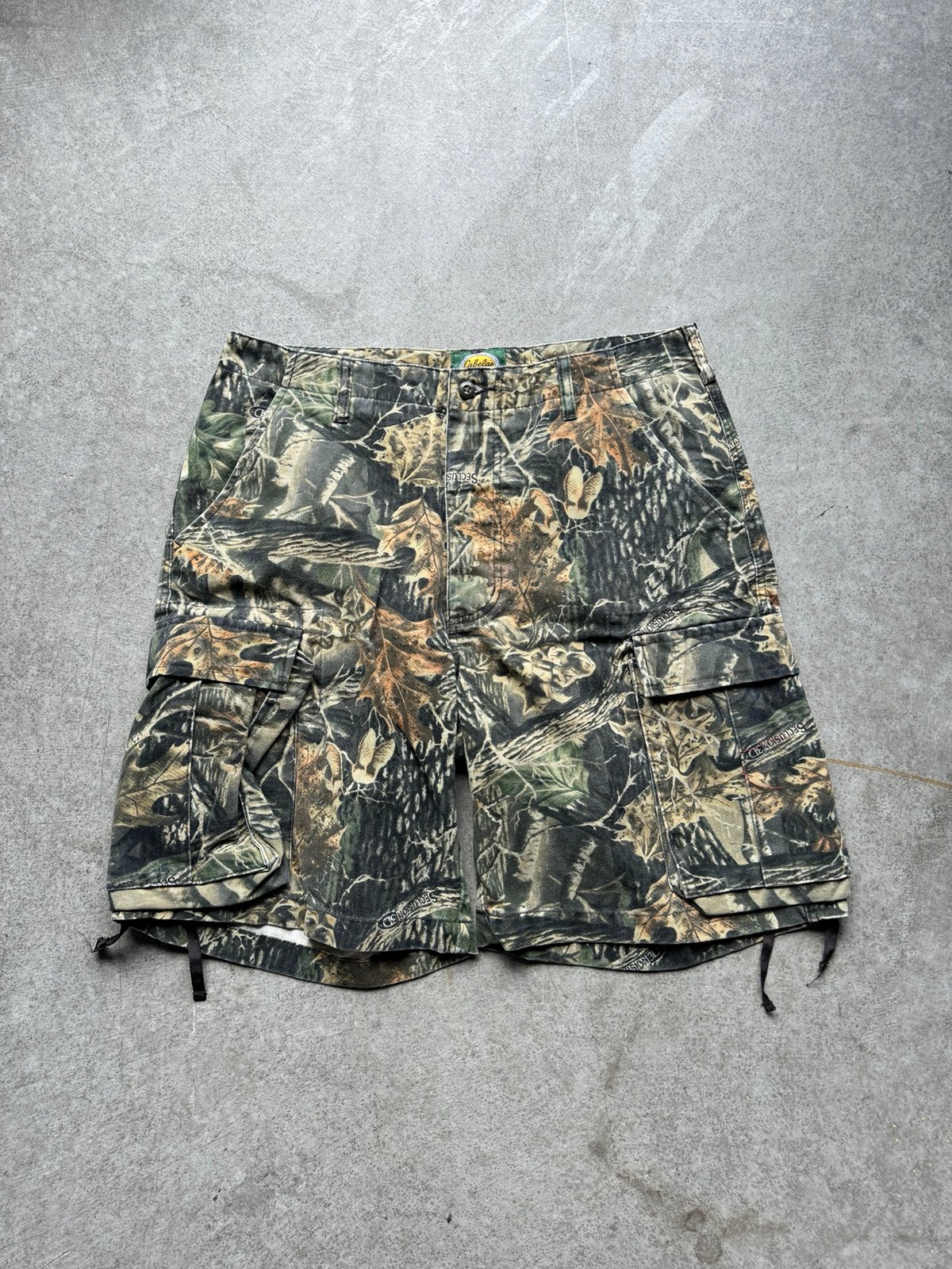 Vintage camo cargo shorts