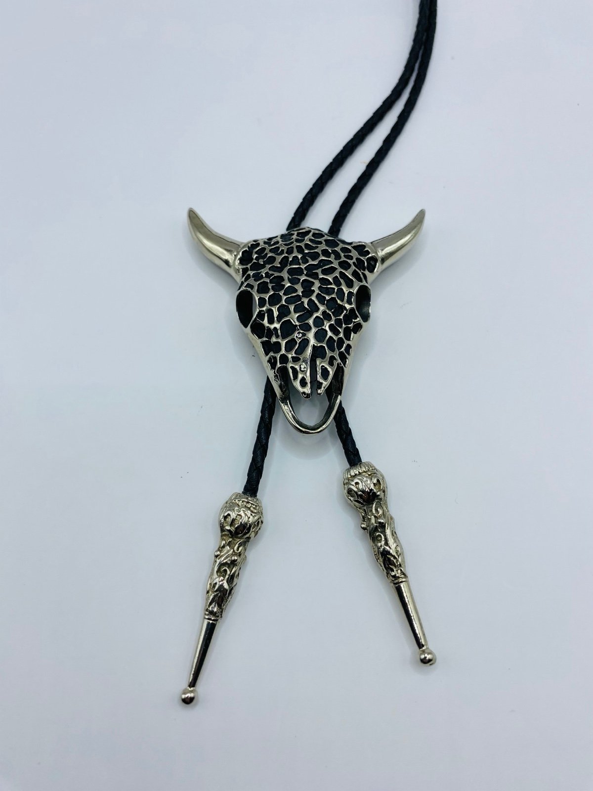 bolo tie