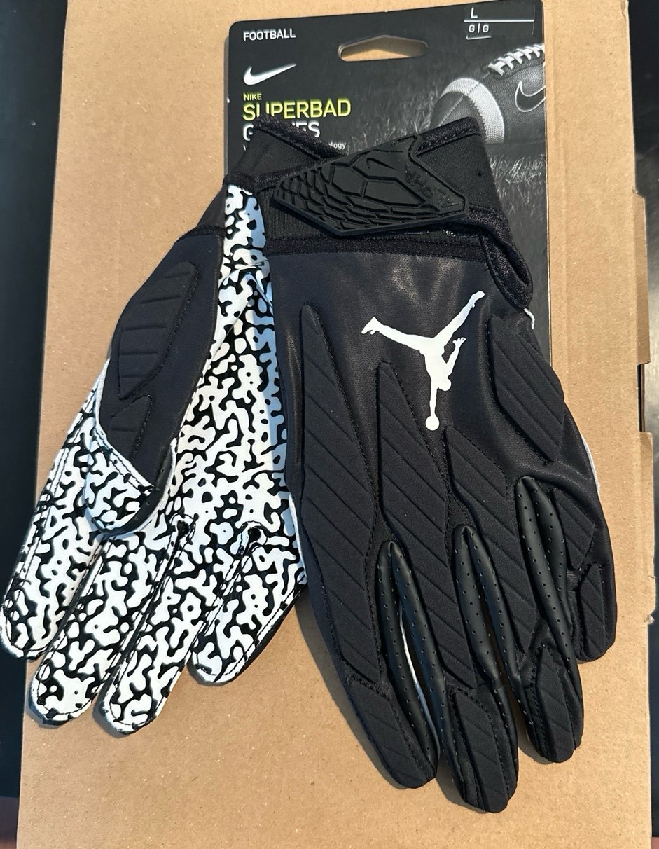 Nike Superbad Football Gloves with Magnigrip technology.Jordan Brand. Sz Large