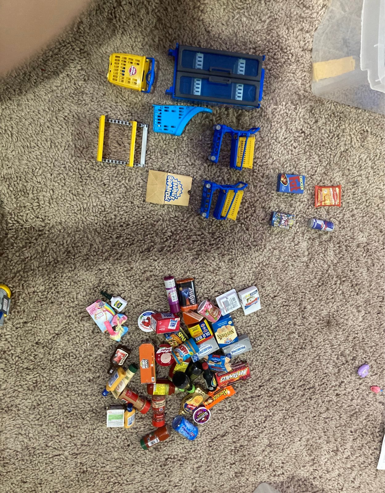 Mini brands
