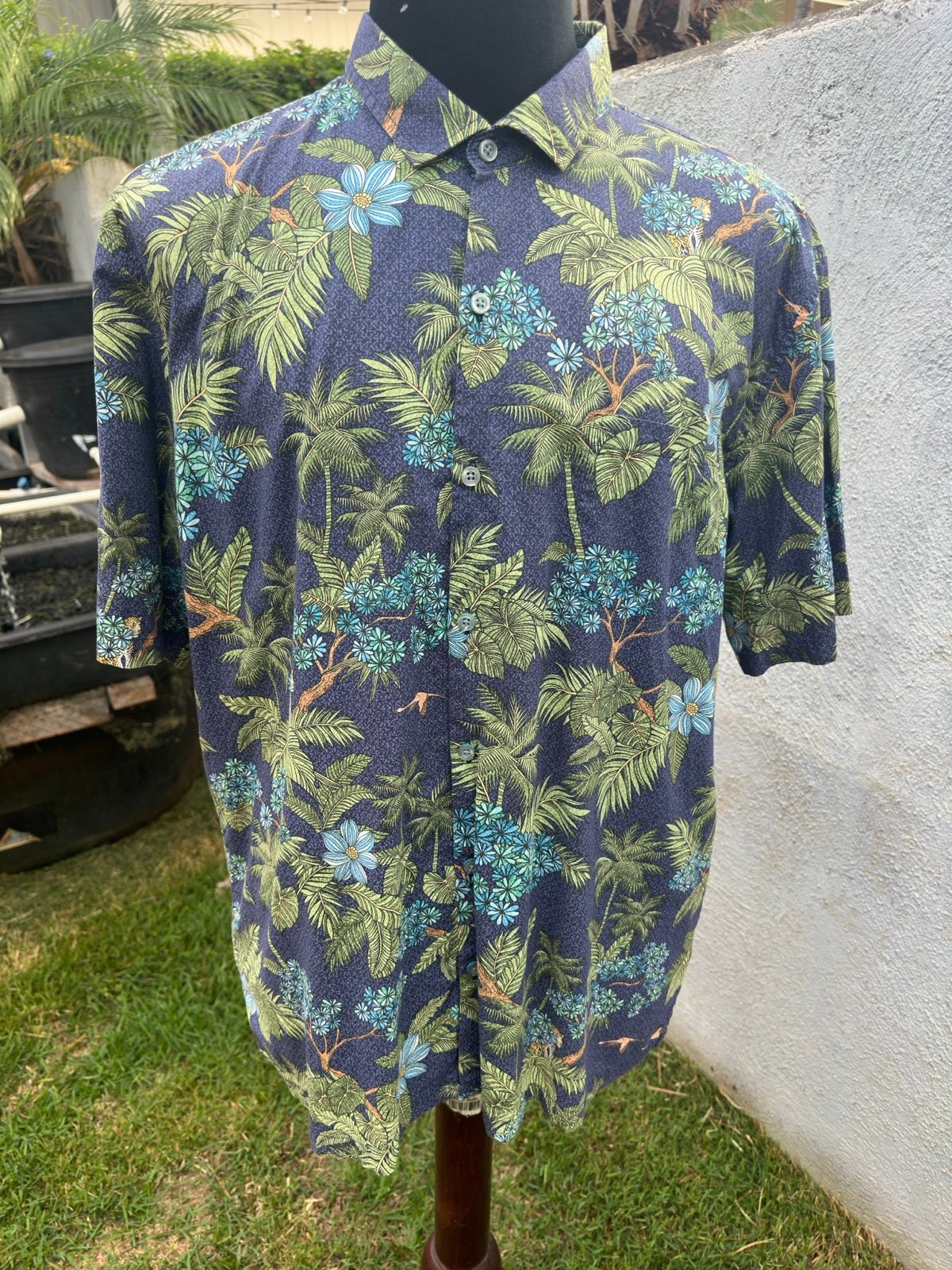 PreOwned Tori Richard Blue/Green Hawaiian Print Full Button Men's XL