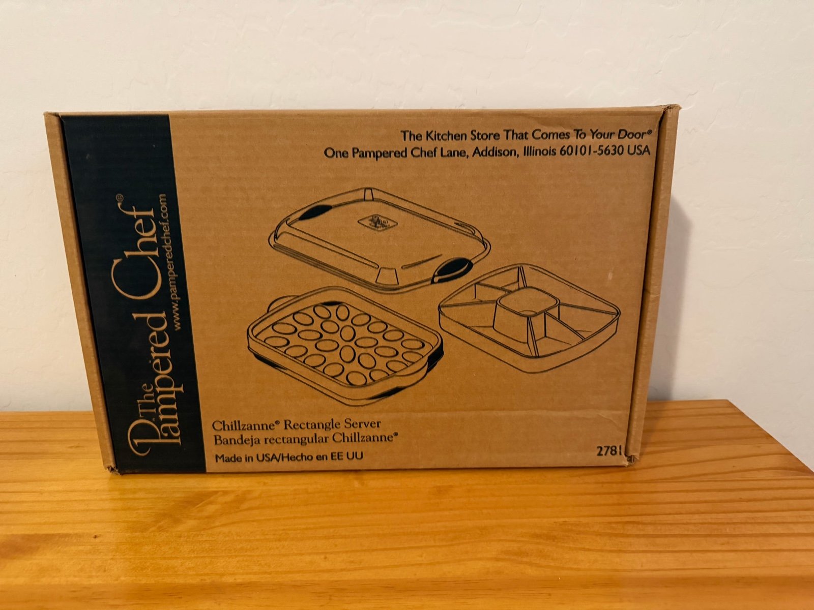 Pampered Chef Chillzanne Rectangle Server - New in Box