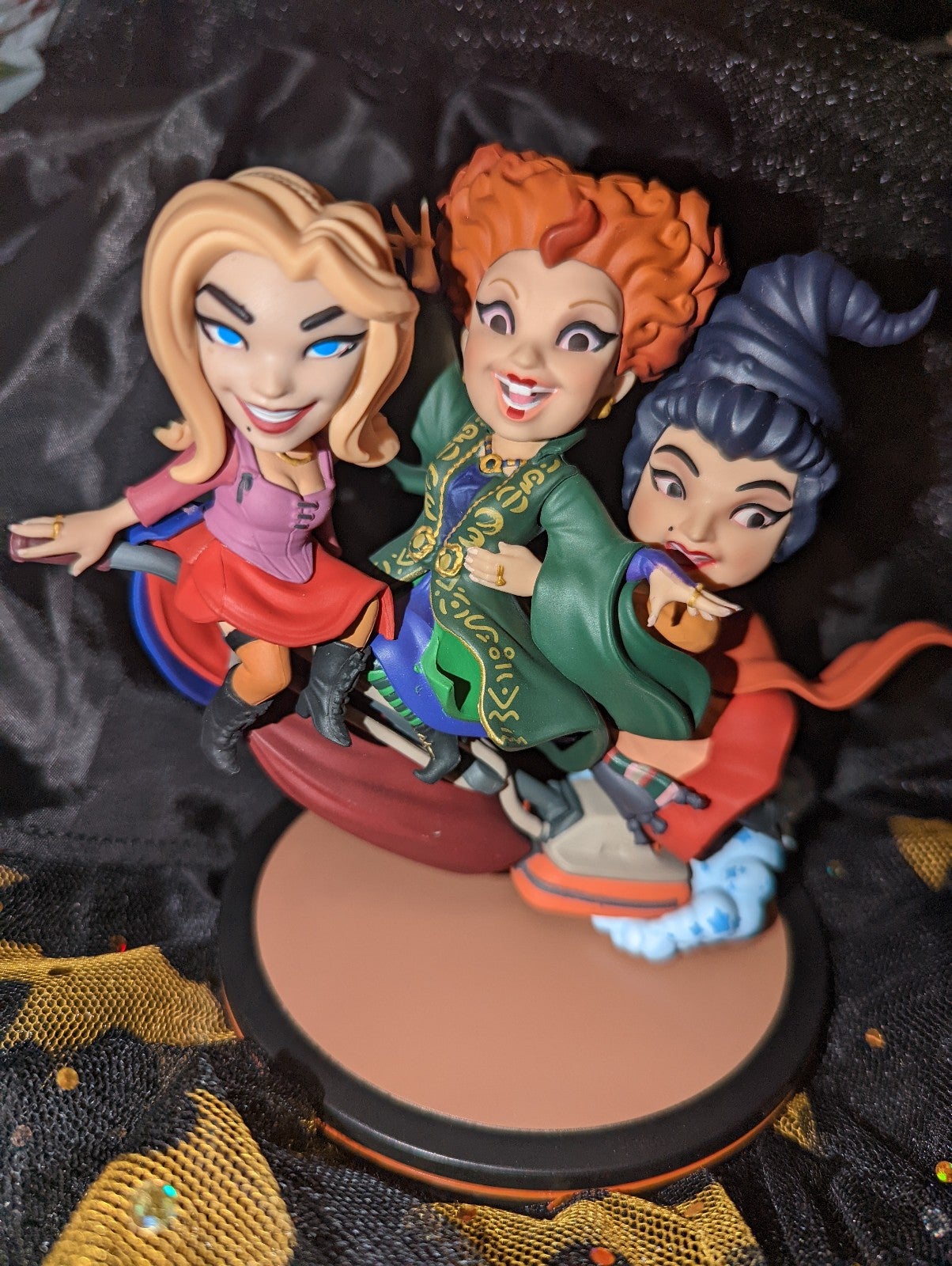 Sanderson Sisters Q-Fig Max by QMx – Hocus Pocus