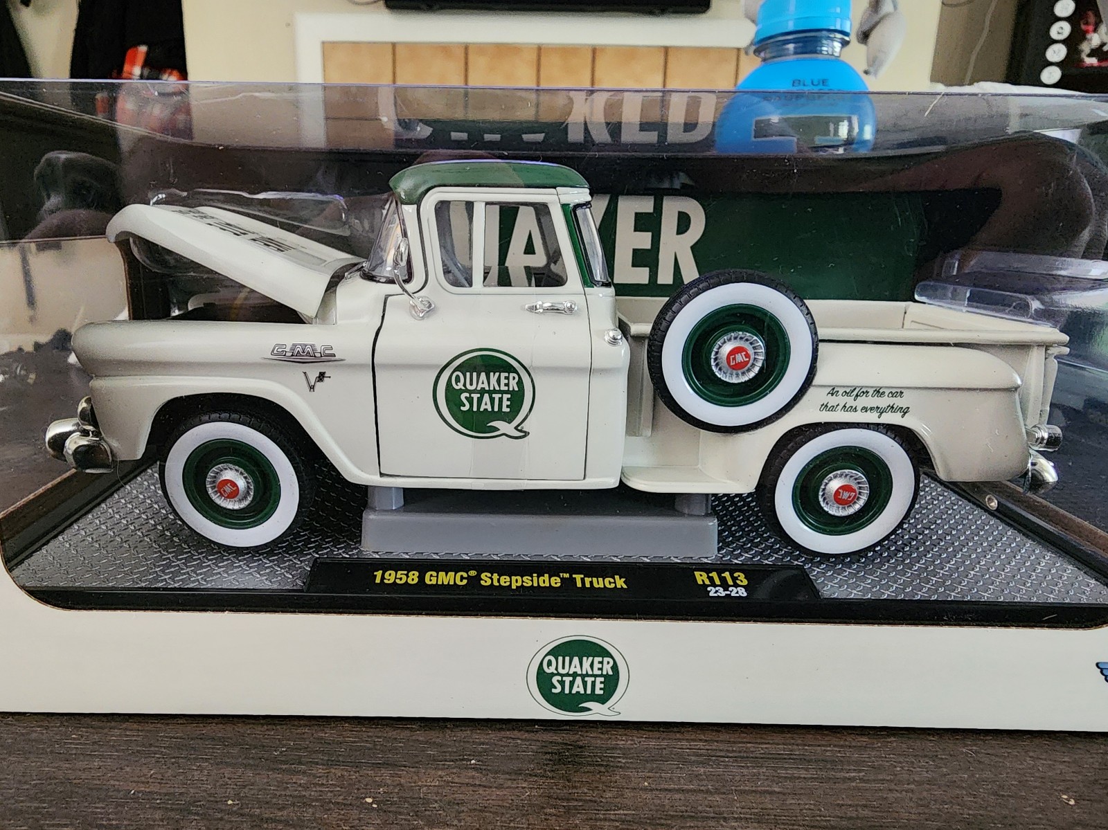 M2 Machines 1958 GMC Stepside Truck