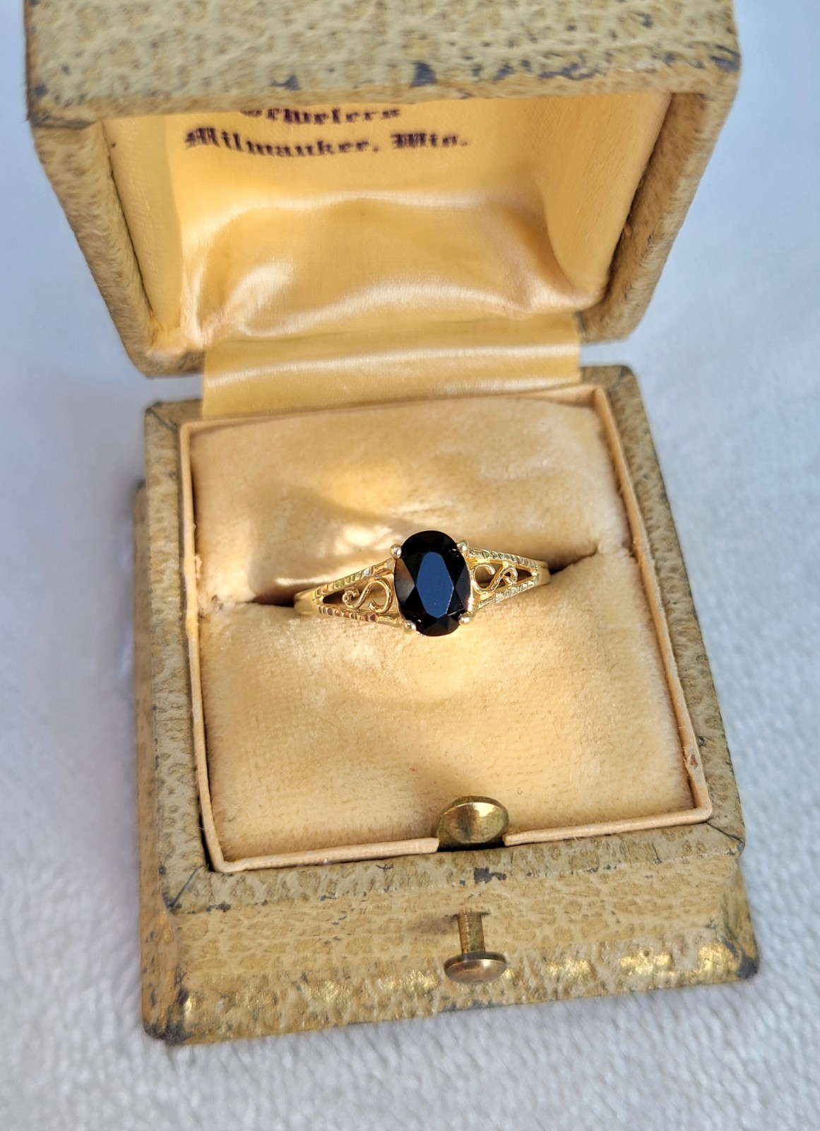 Vintage 10k Yellow Gold Black Tourmaline Solitaire Ring Sz 7 - 1.26g