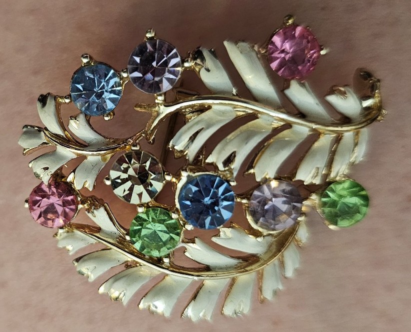 Spring Flower Brooch with Multicolor Crystals & Gold Tone Metal, 1970s