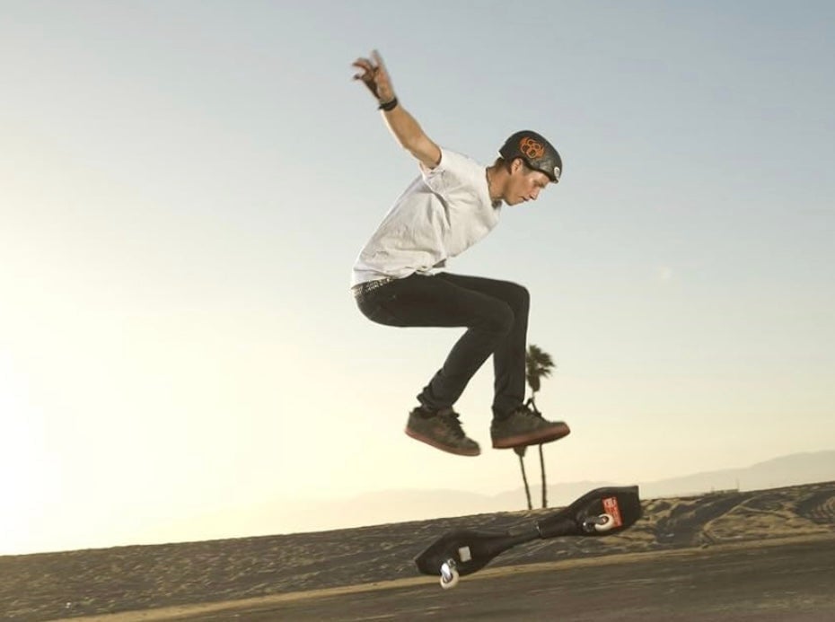 RAZOR RIPSTICK PIVOTING SKATEBOARD