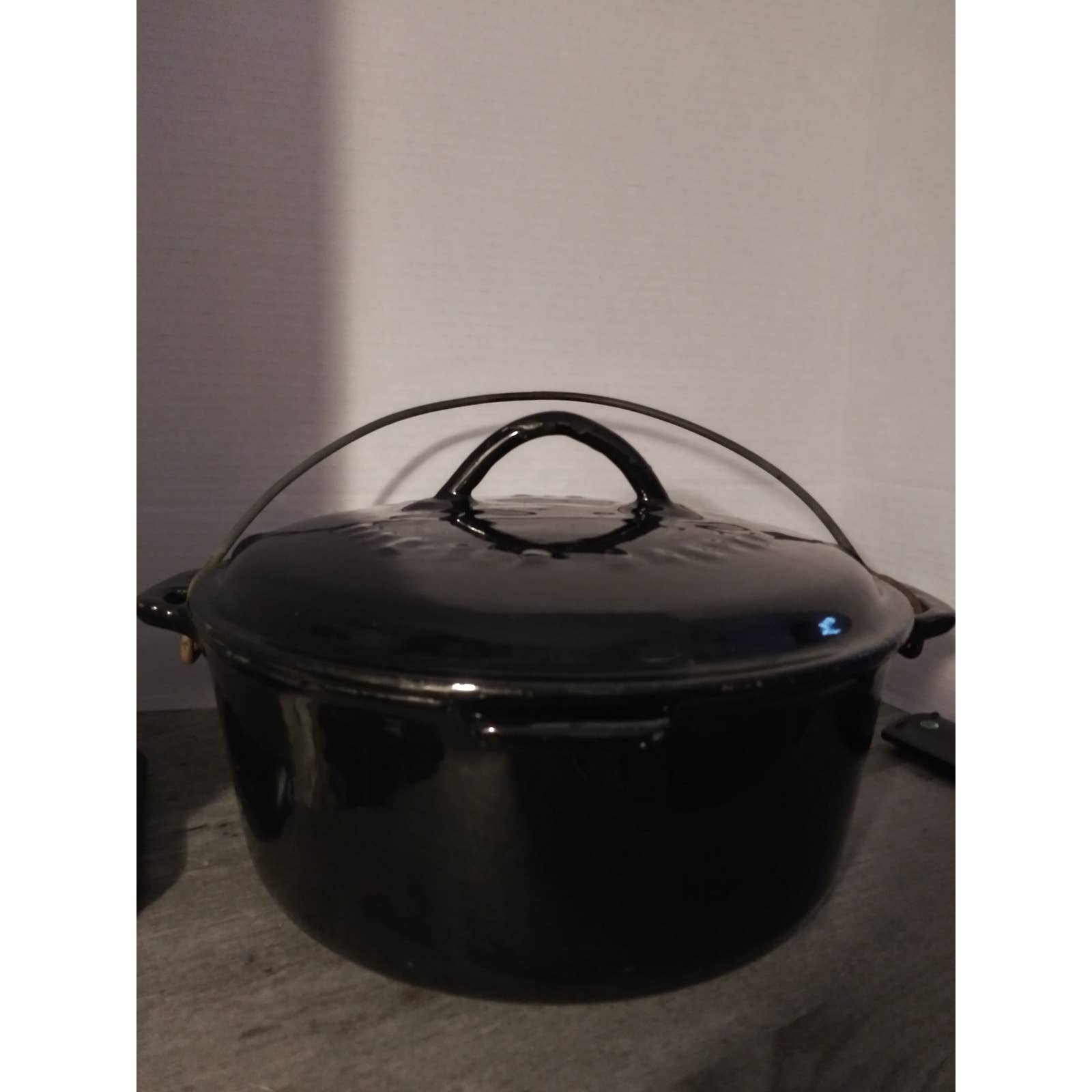 Griswold No 9 Cast Iron Dutch Oven