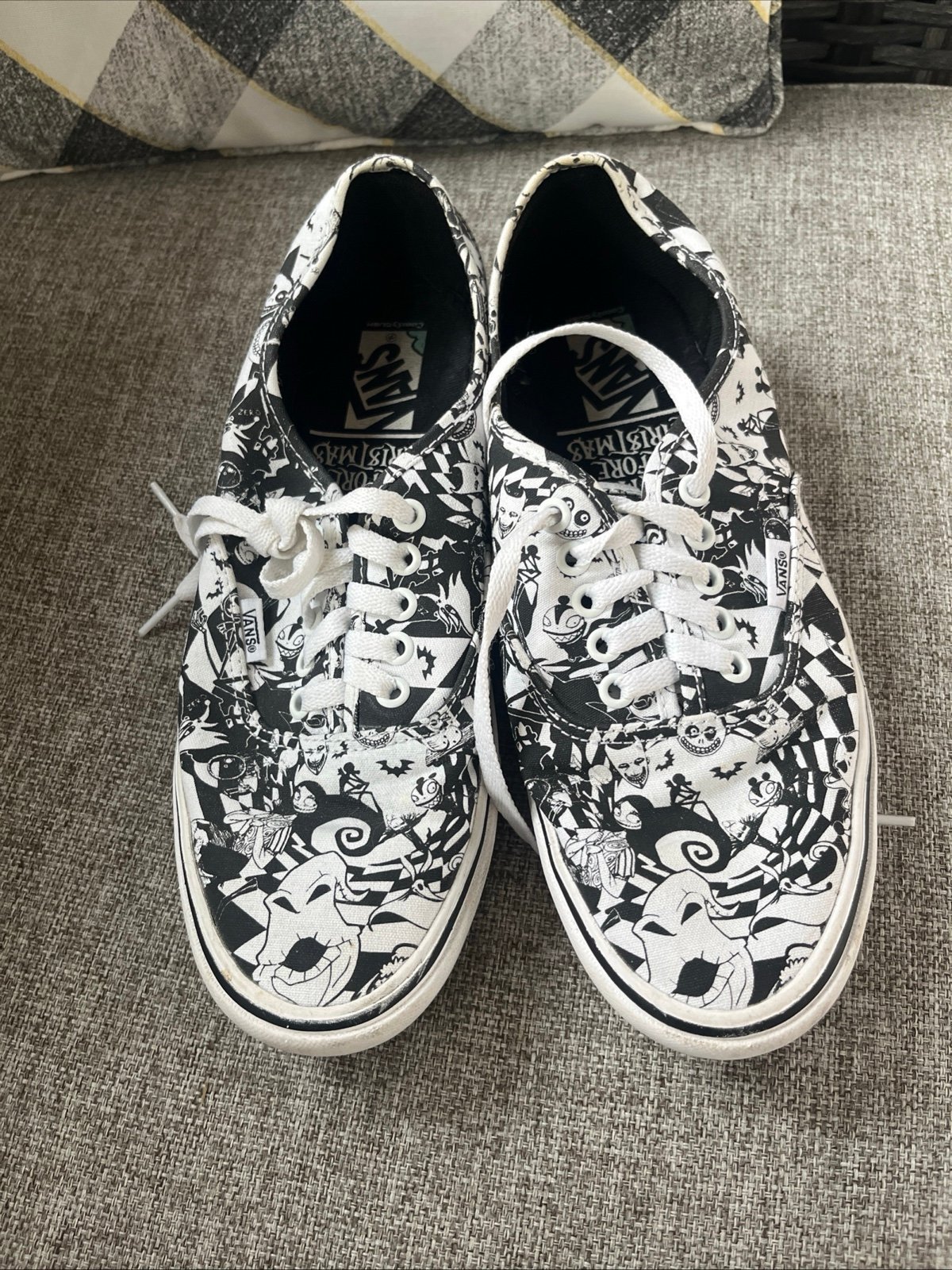 Size M9/W10.5 - VANS The Nightmare Before Christmas Disney EX COND