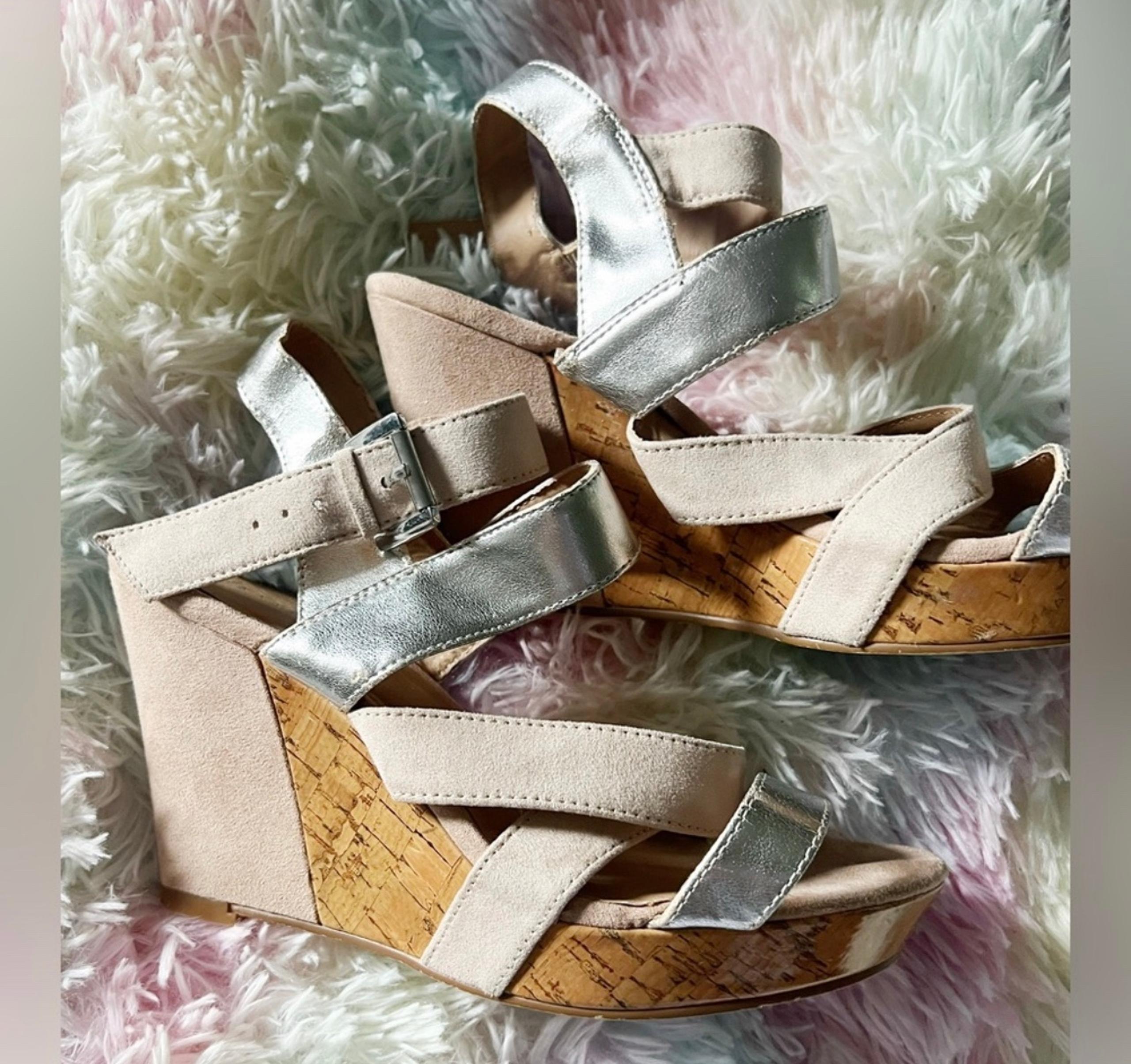Shoe Dazzle “Frank” Wedges. Size 7.5
