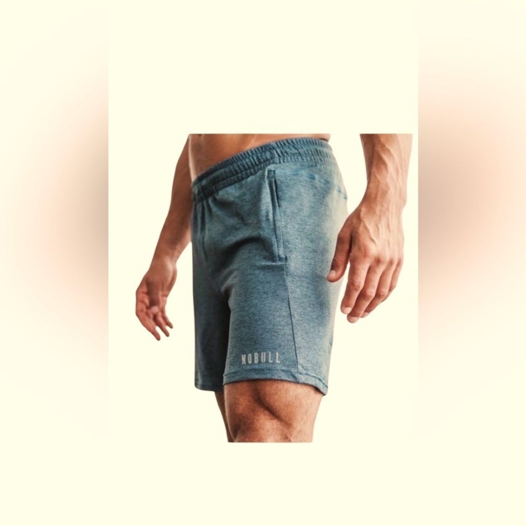 Mens NOBULL Performance Lightweight Knit Shorts Size M Zip Pockets 9” Inseam