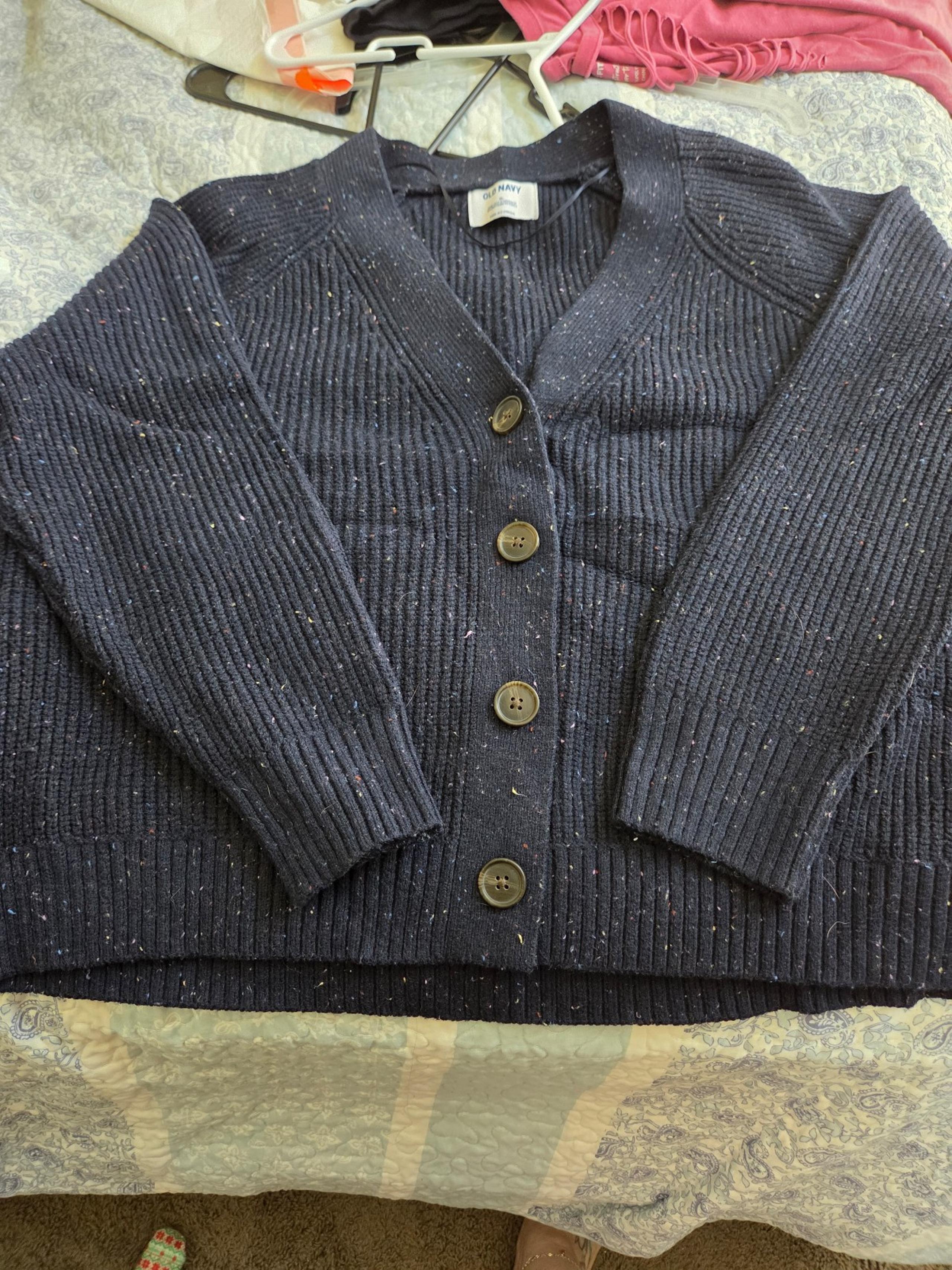 Womens Old Navy cardigan sweater. Size XL