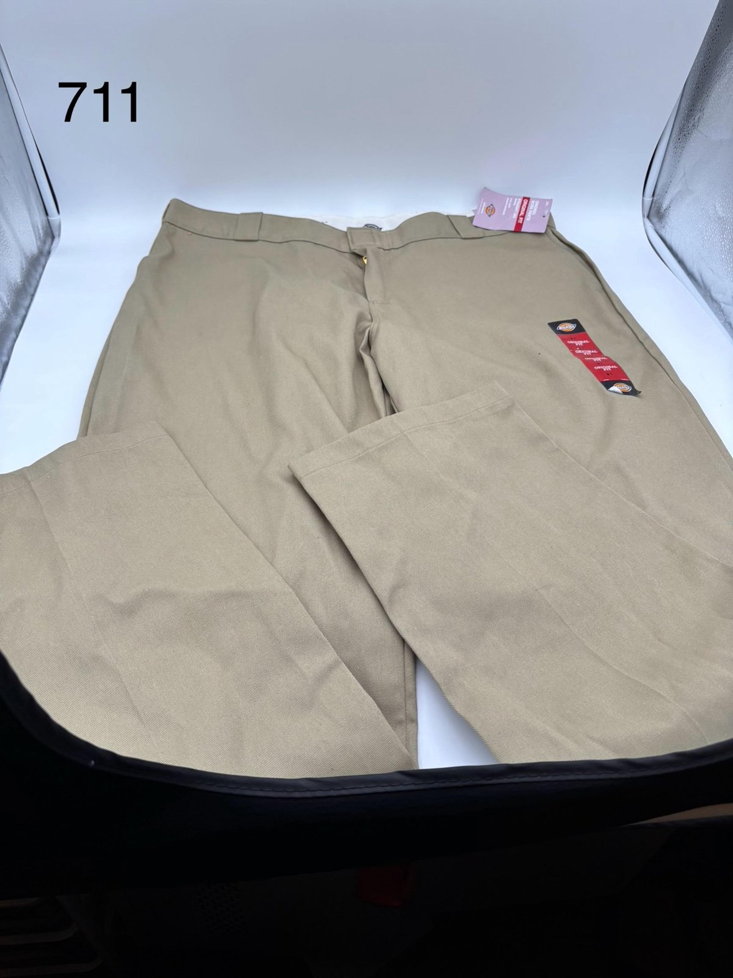 Dickies women’s beige work pants sz 18 tall NWT