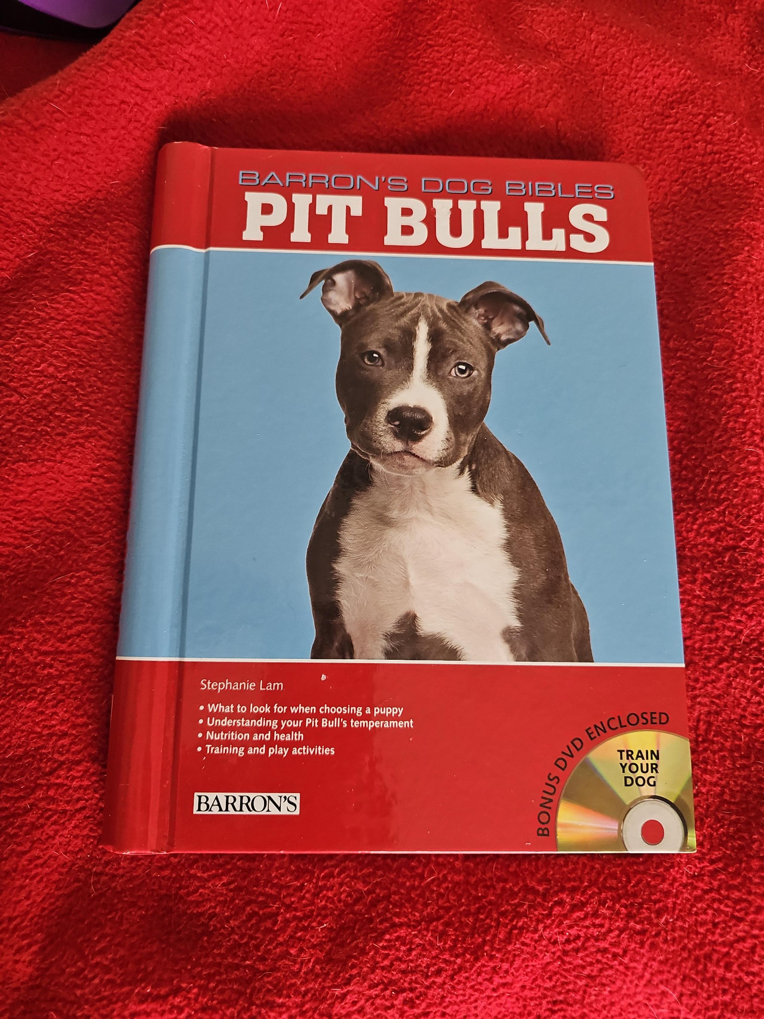 Pit Bulls: Barron's Dog Bibles  Hardcover