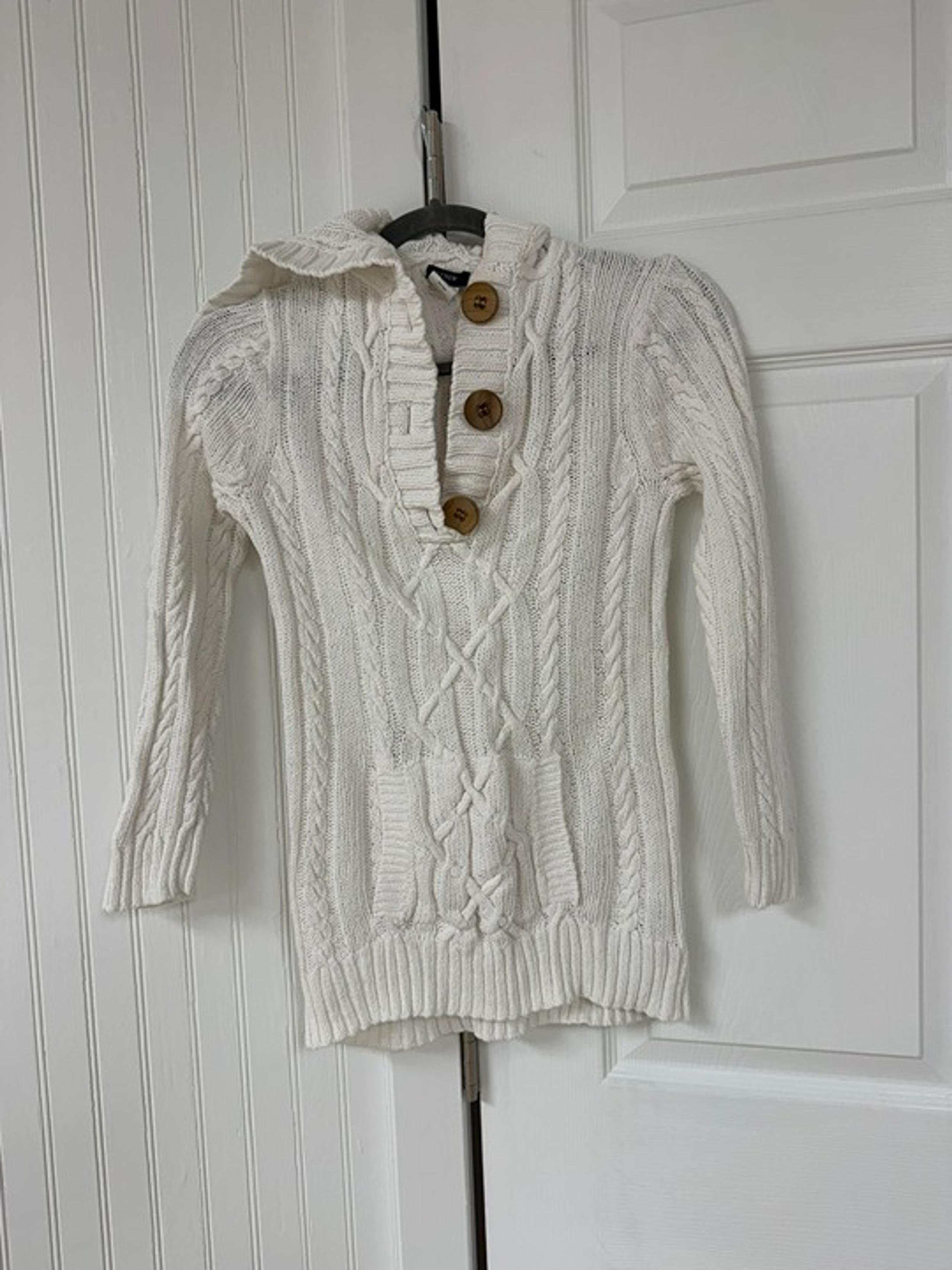 J Crew White Knit Hooded Wood Button Sweater with Pocket - 3/4 Sleeve - Small