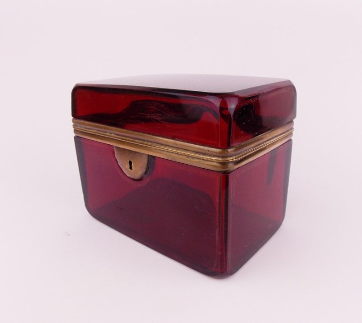 Glass Sugar Bowl/Box Dose Lock Ruby Red