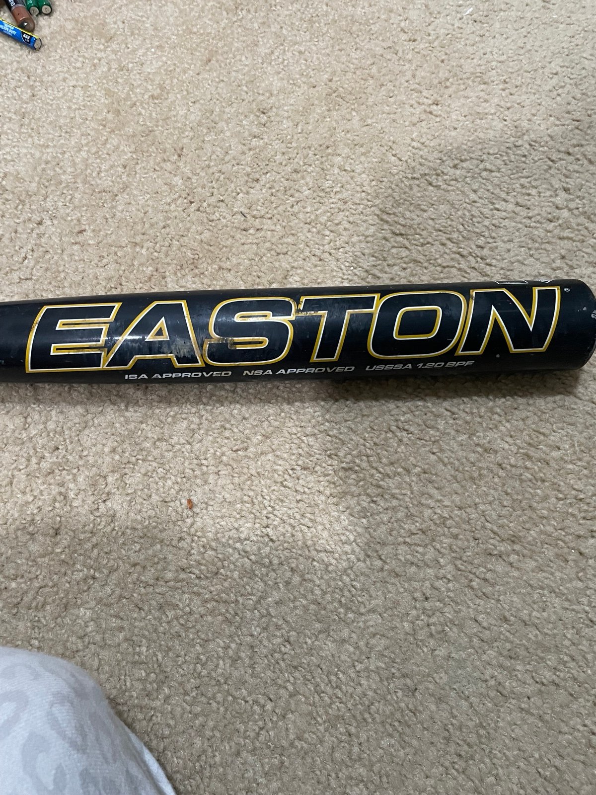 Easton Hammer Model SK4 Softball Bat 34 Inch. 28 oz. 2 1/4 Barrel Slow-Pitch