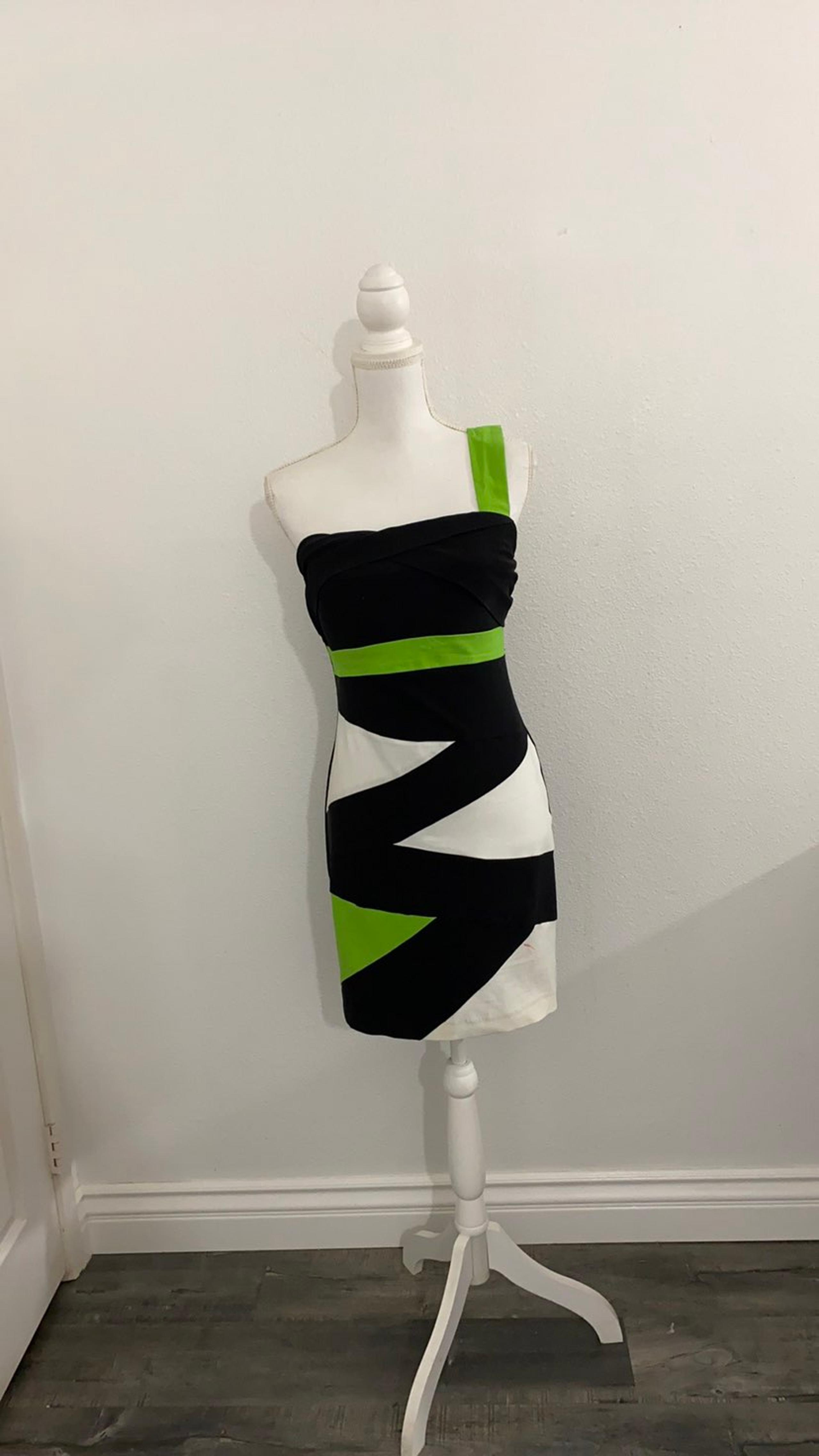 Ruby Rox 1 shoulder Bodycon dress size 9