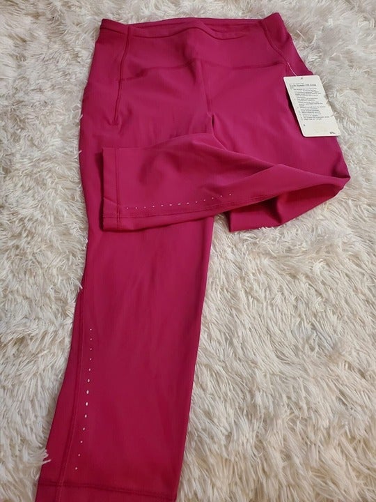 Lululemon Swiff Speed HR Crop 21” SIZE 8