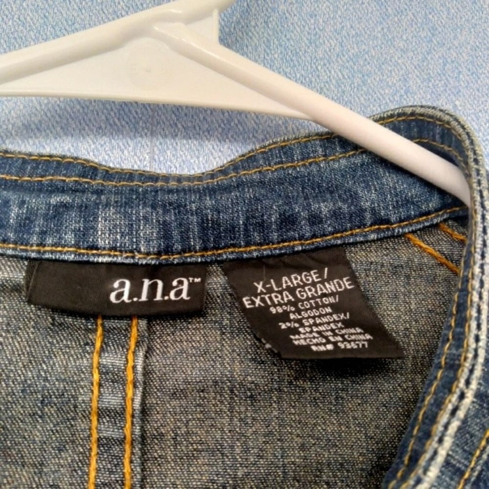 a.n.a Denim Jacket Button Front Fitted Western Jean Jacket X-Large
