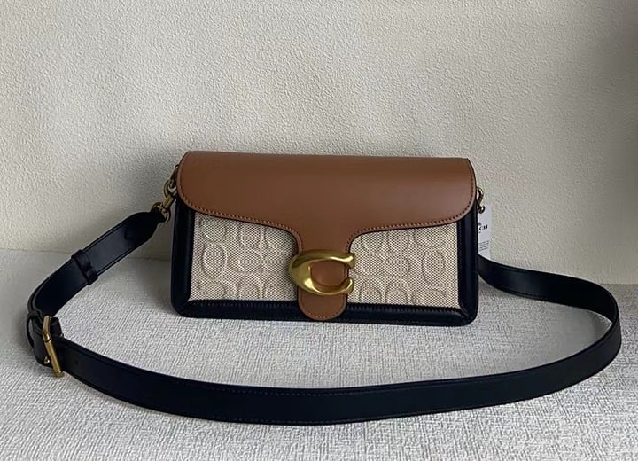 Tabby Shoulder Bag 26 In Blocked Signature Canvas