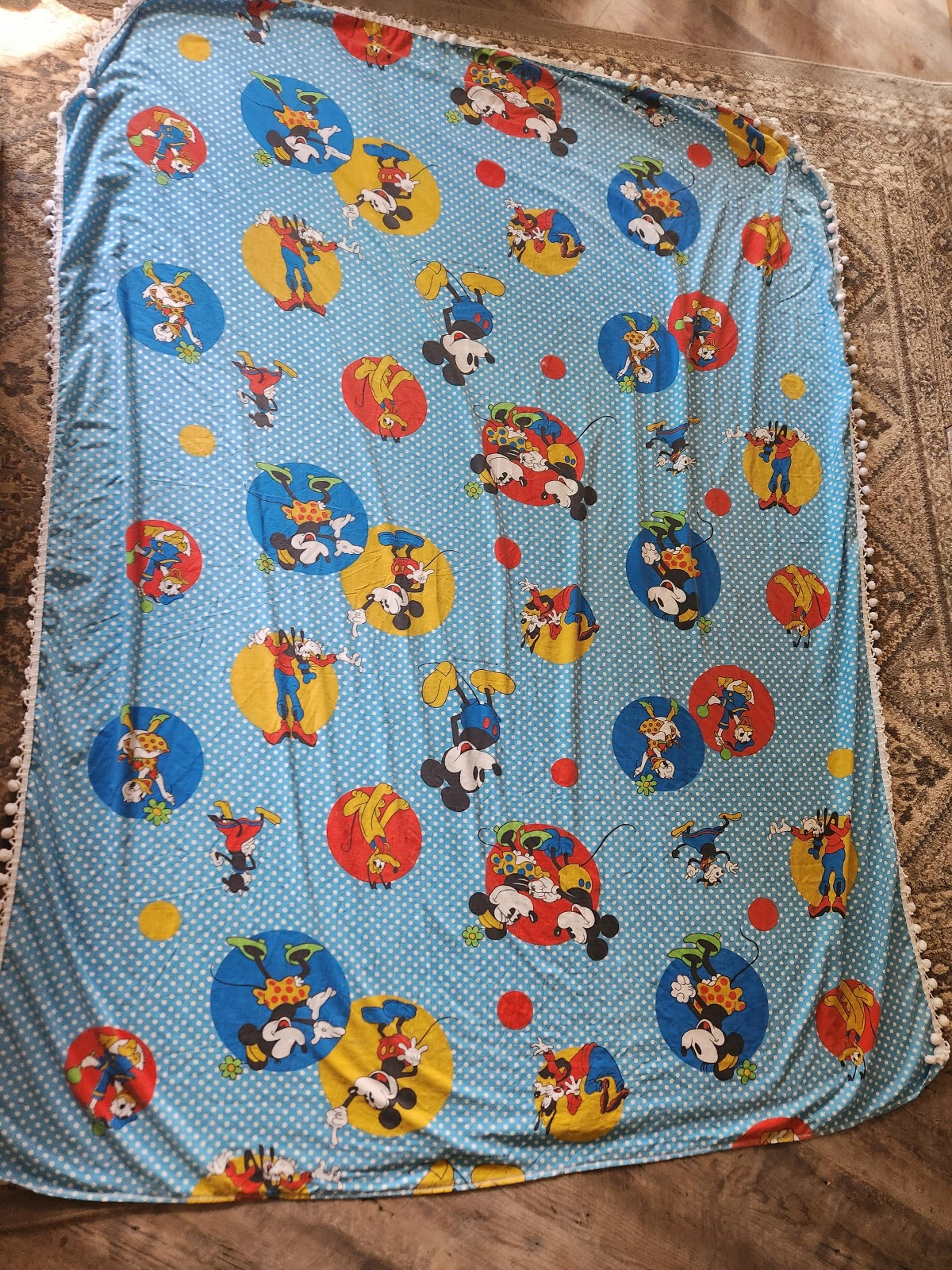 Vintage Wamsutta Ultracale Disney Mickey Minnie Donald Daisy Bed Cover Dots