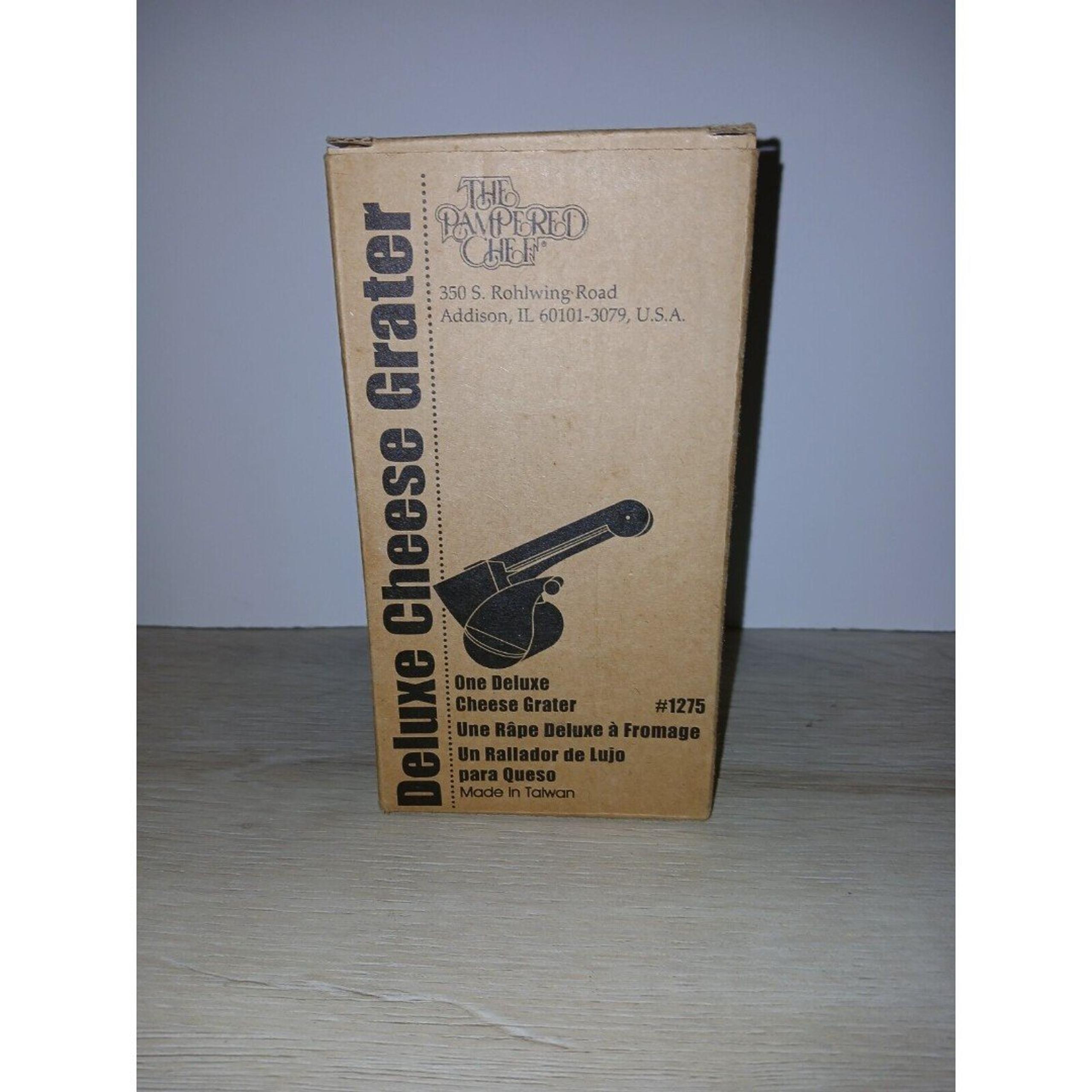 Pampered Chef Deluxe Rotary Cheese Grater Grinder #1275 in Original Box