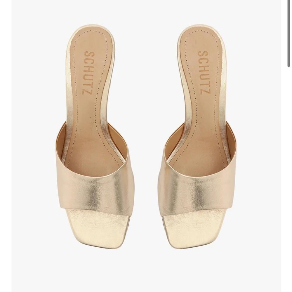 Schutz DETHALIA METALLIC LEATHER SANDAL