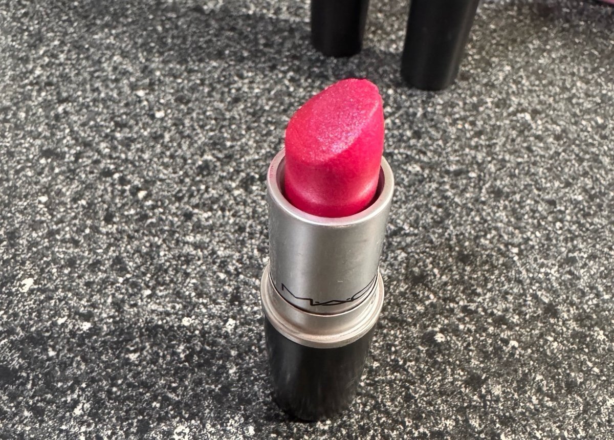 MAC pink burst lipstick - DISCONTINUED