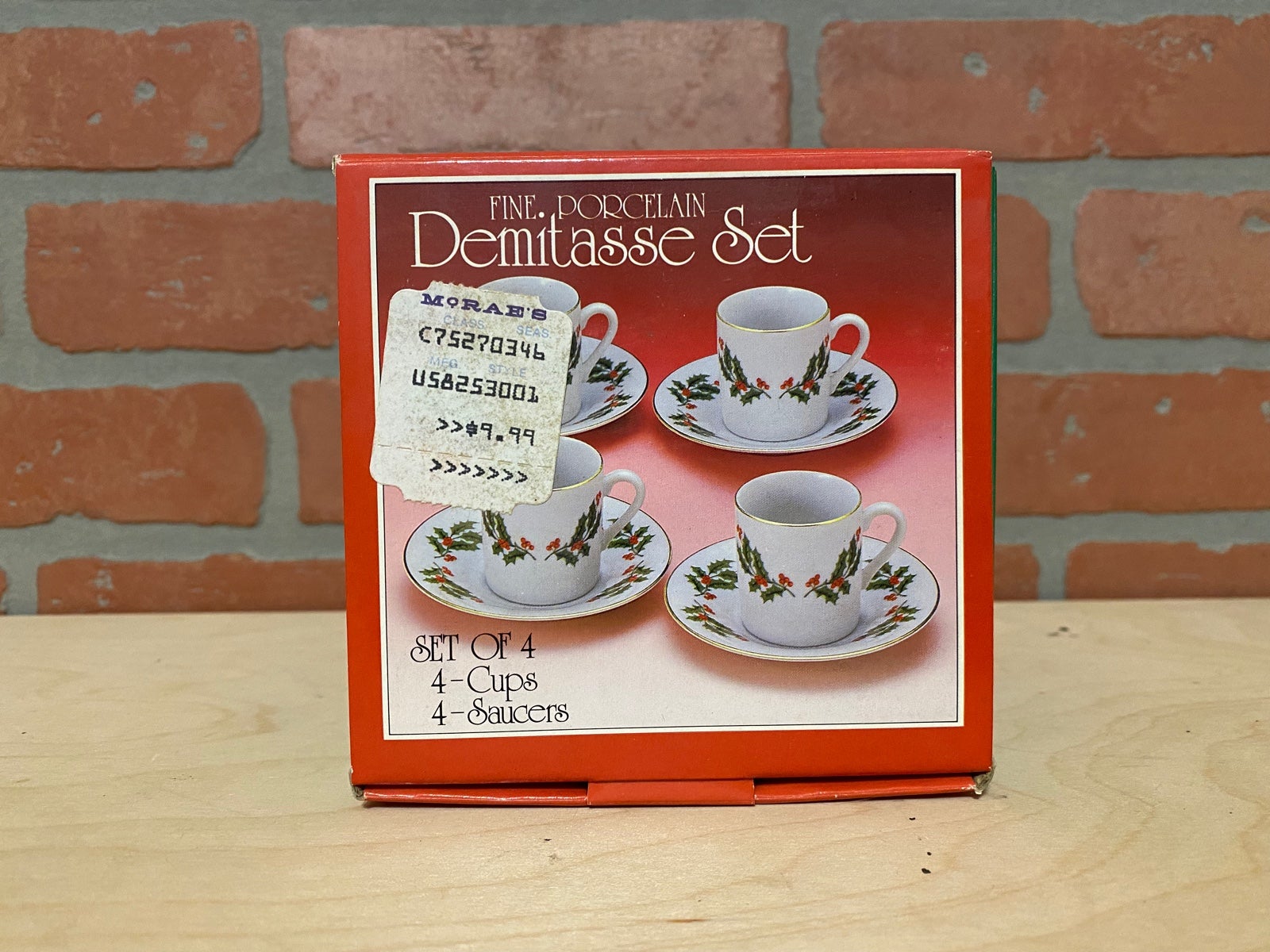 Vintage Porcelain demitasse 4 cups saucers Christmas holly