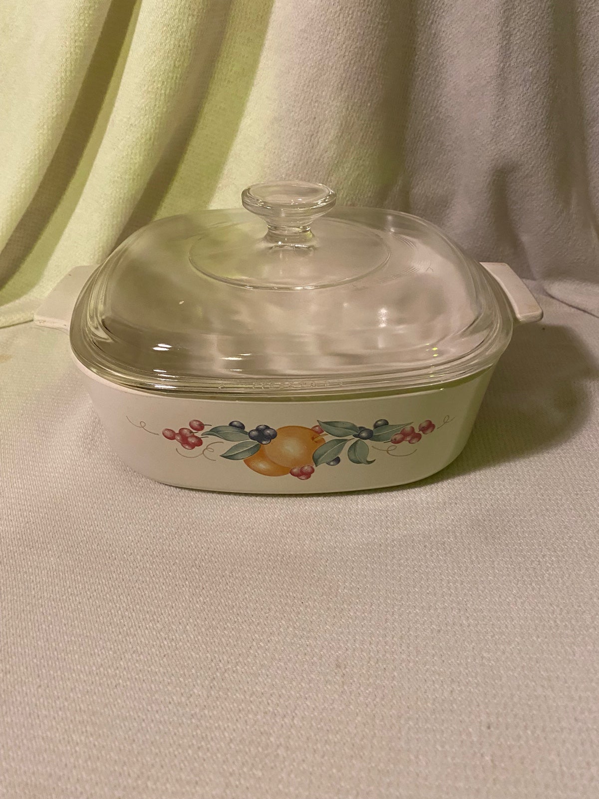 Corning Ware Abundance Vintage 2-liter Covered Casserole Dish