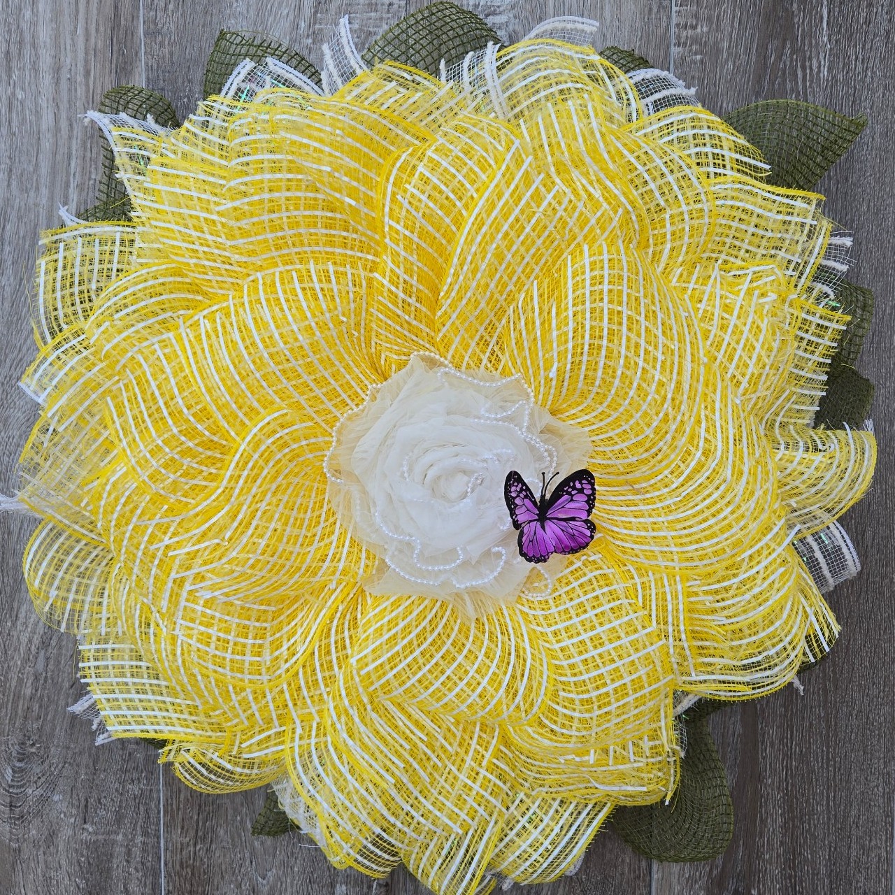 Handmade sunflower wreath Spring/summer wall/door hanger home decor accents