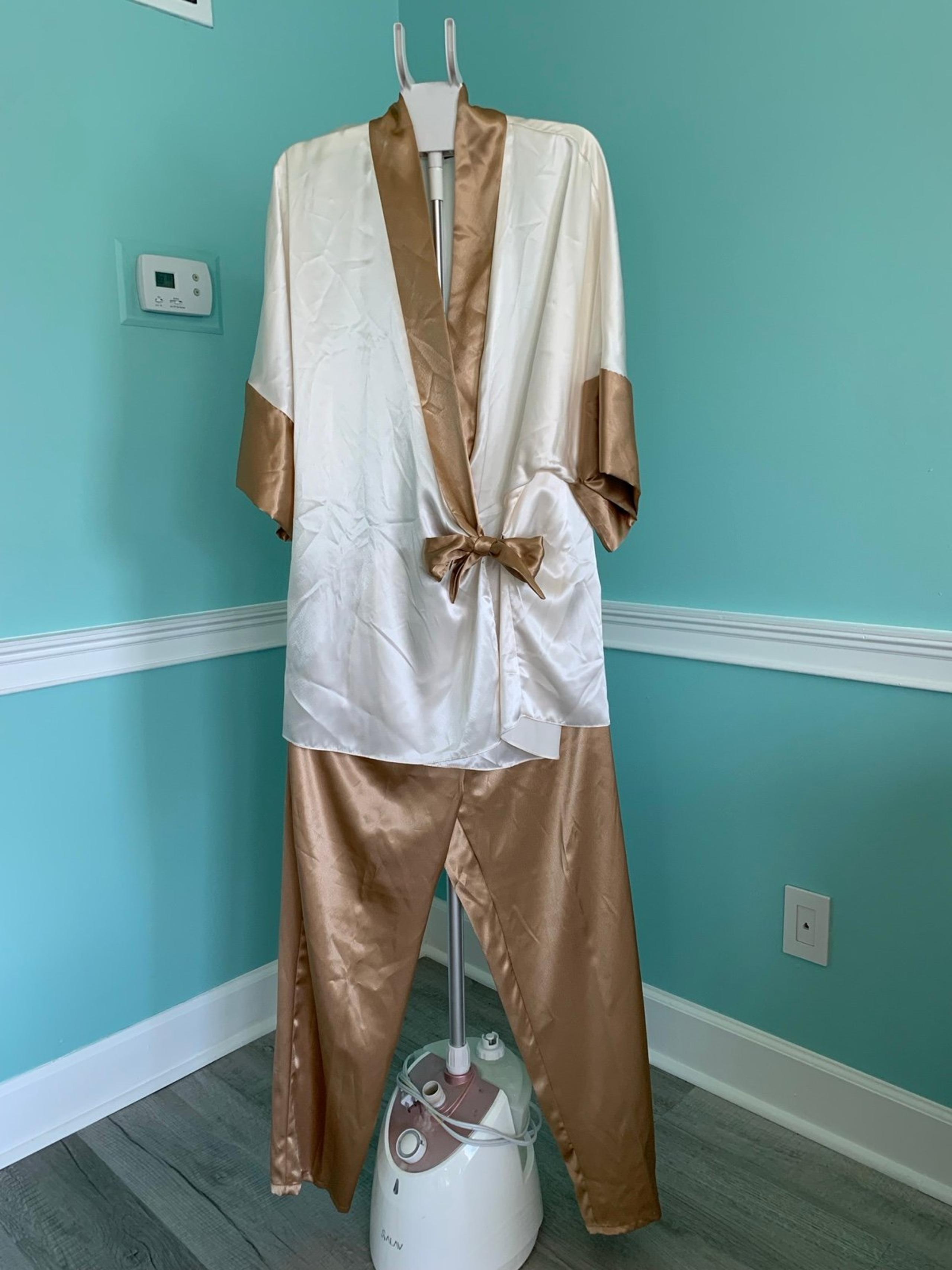 Lounging top and pants