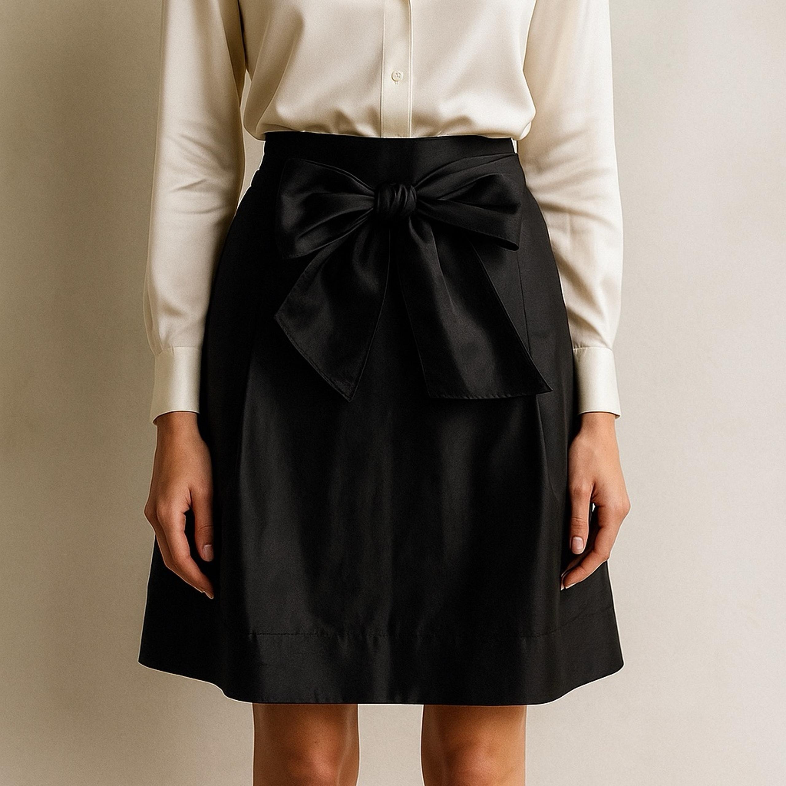 Trina Turk Clover Skirt Size 4 Black Silk Crepe Bow Detail A Line Elegant New