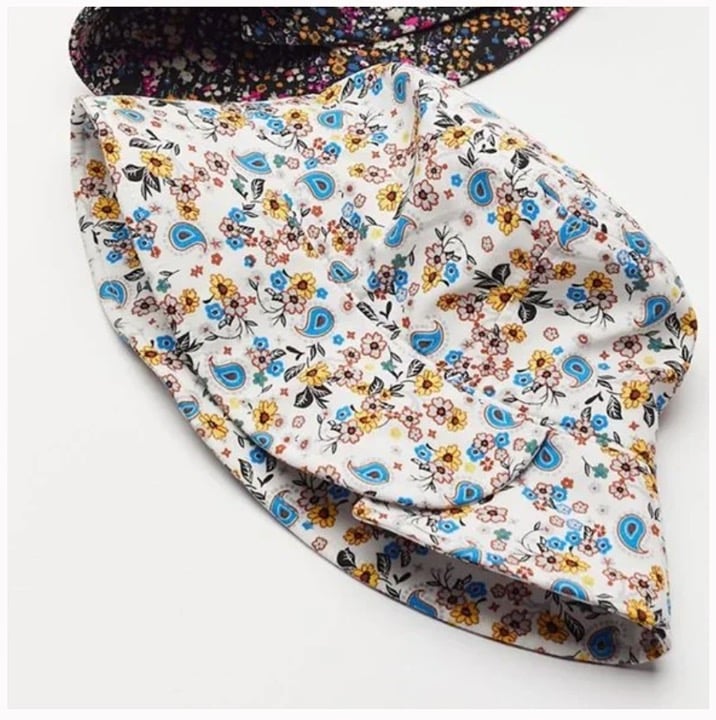 ⭐️ Rosie Floral Boho Paisley Street Street Hipster Hippie Farm Deco Bucket Hat