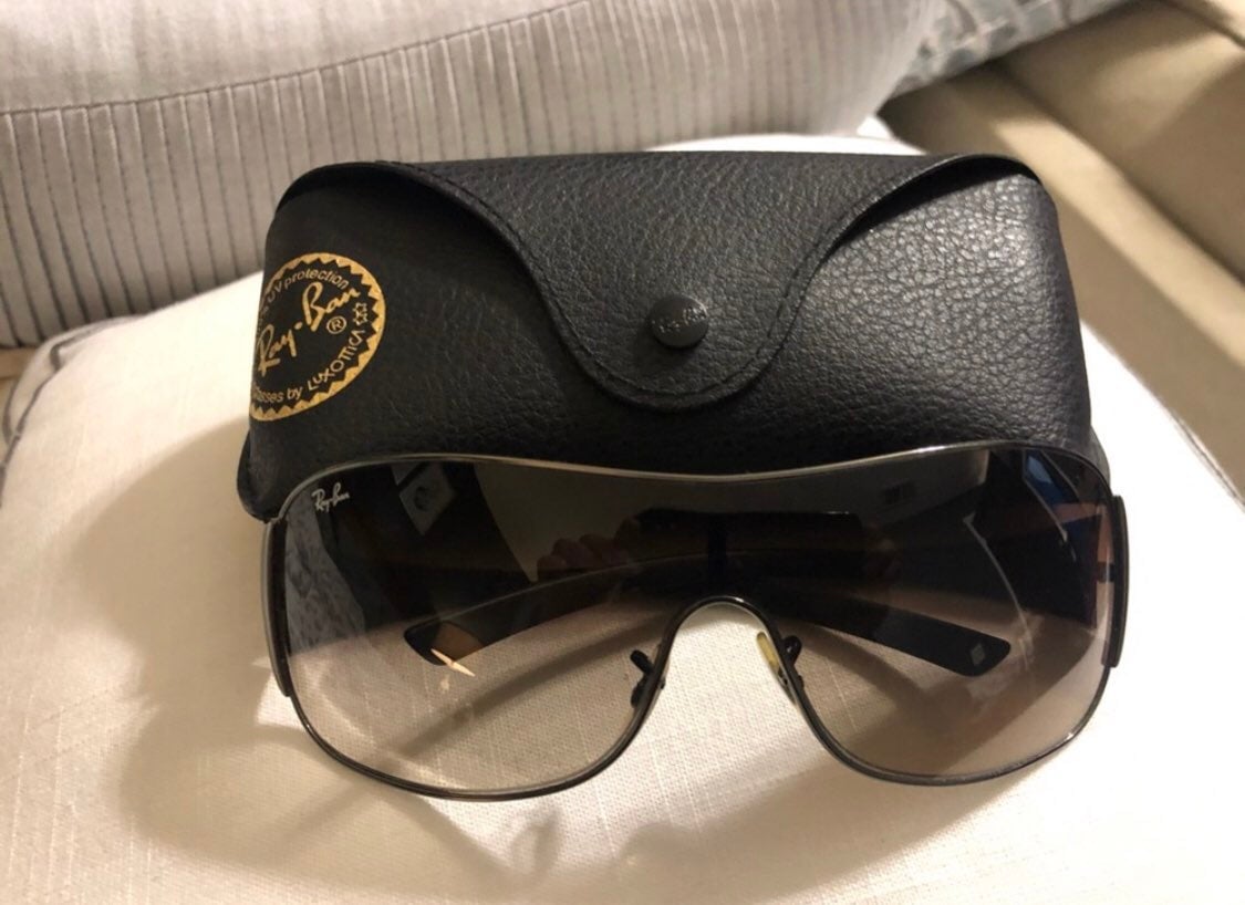 Ray-Ban