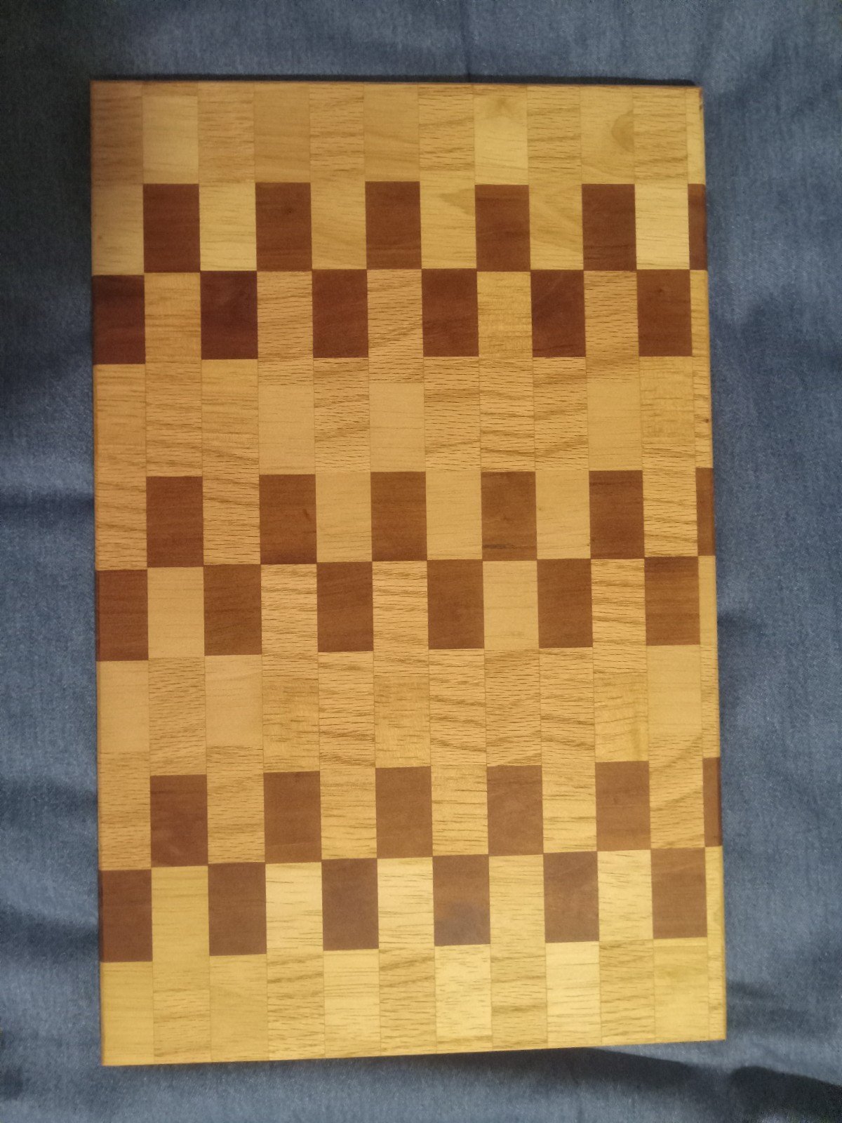 CUSTOM MADE CUTTING BOARDS