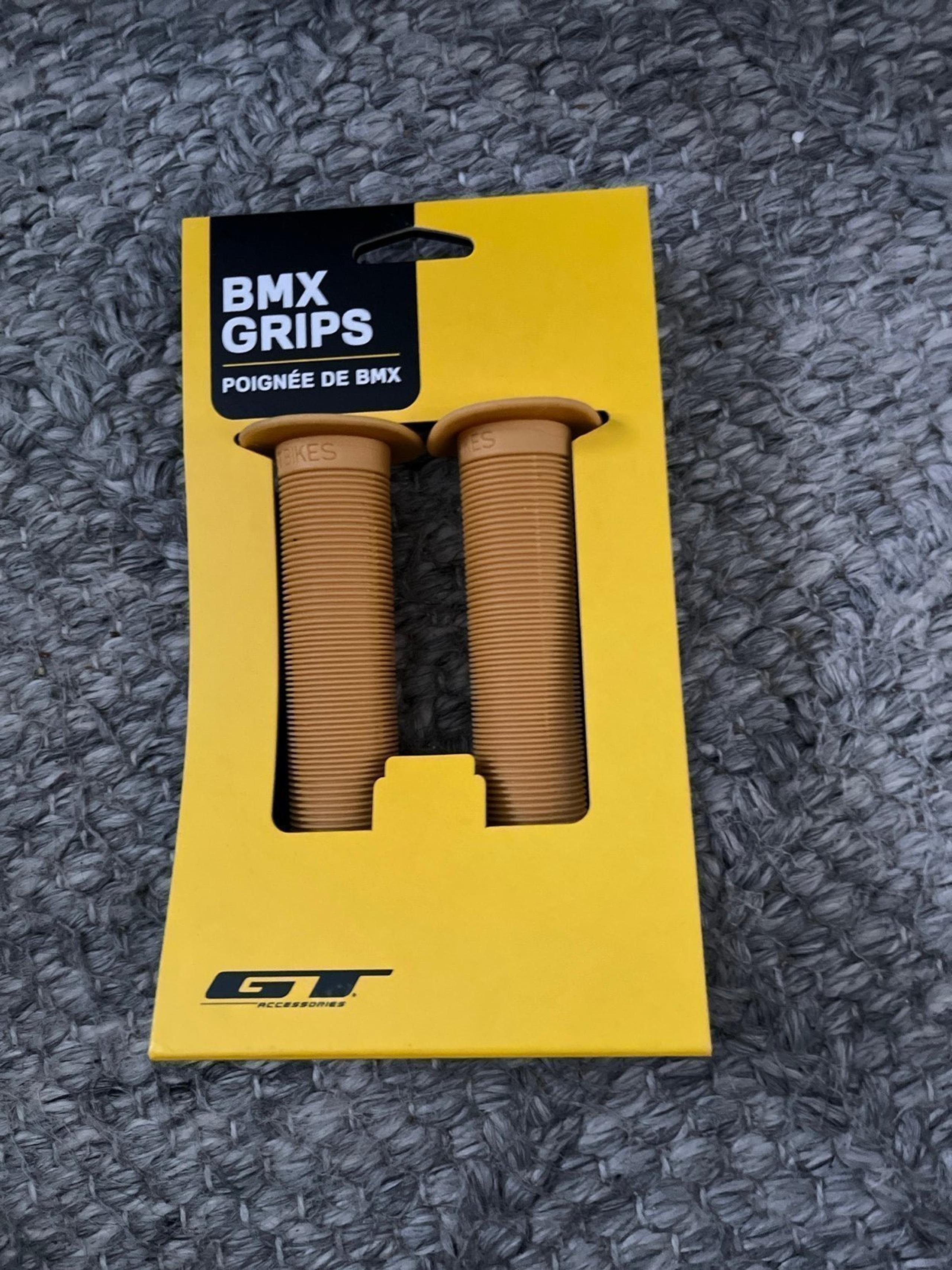 GT Gum color XL BMX/Bike grip set w/GT bar ends