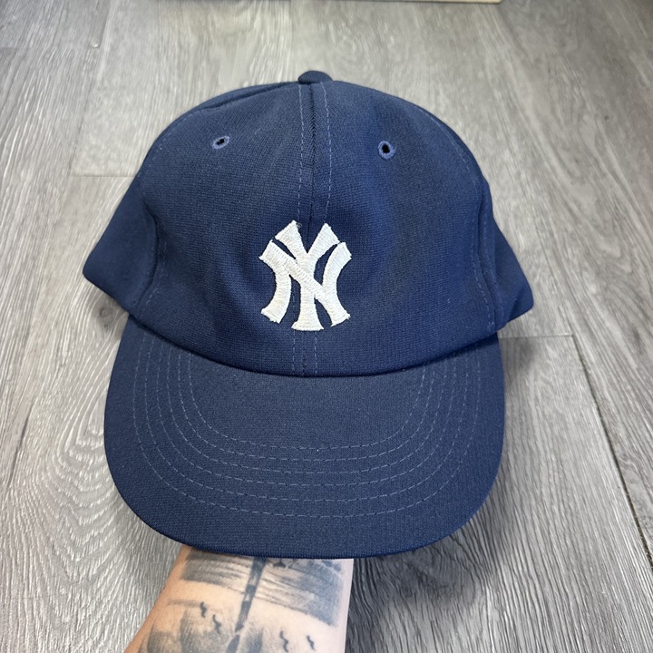 New York Yankees Vintage Twins Enterprise 80s Logo Snapback