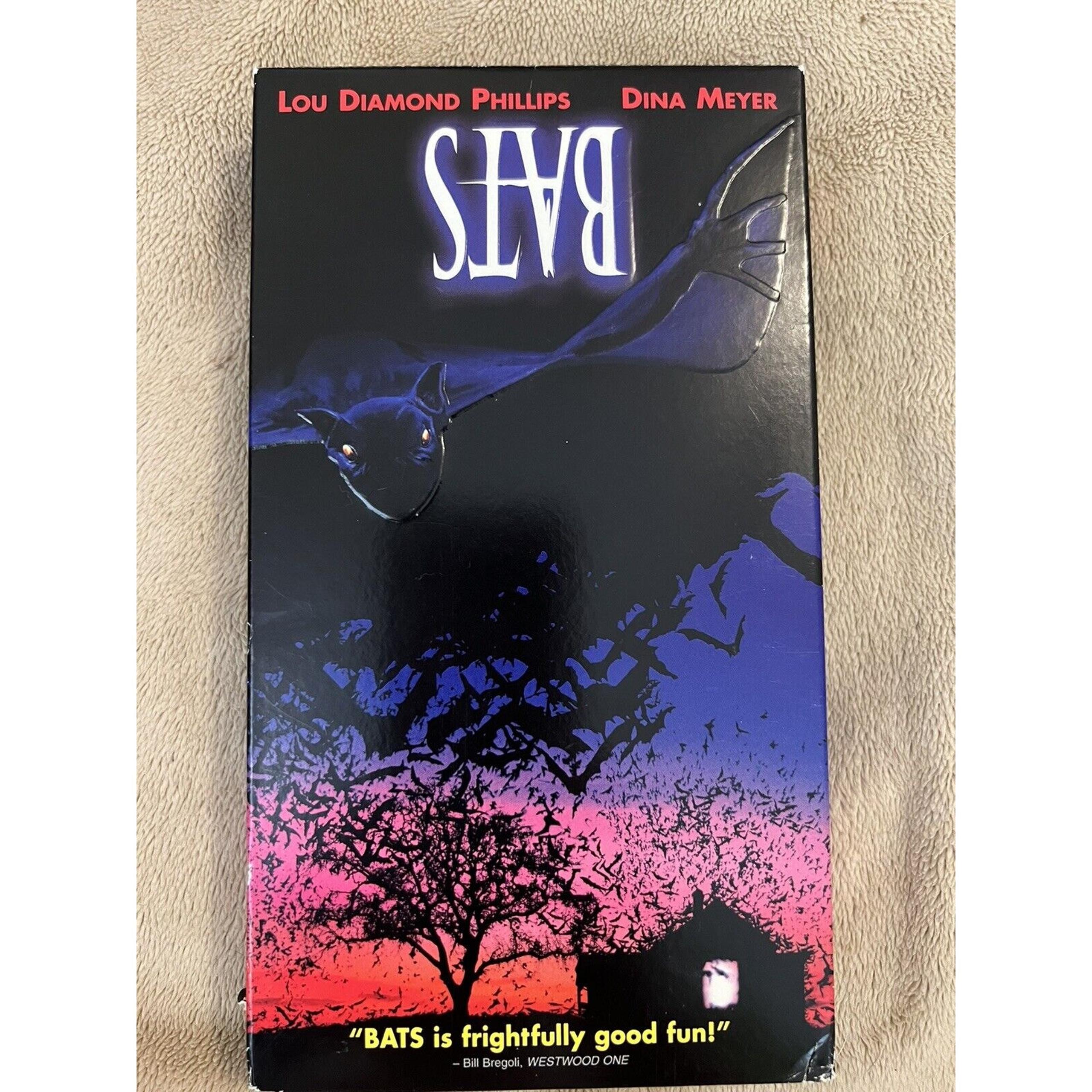 BATS VHS - 2000 HORROR Sci-Fi Thriller Columbia Tri-star Movies