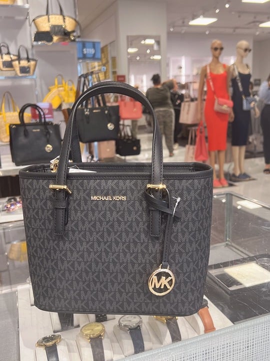 Michael Kors XS Carry All Jet Set Travel Womens Tote (BLACK SIG/GOLD)