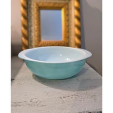 Vintage Robins Egg Blue Pyrex Oven Ware 024